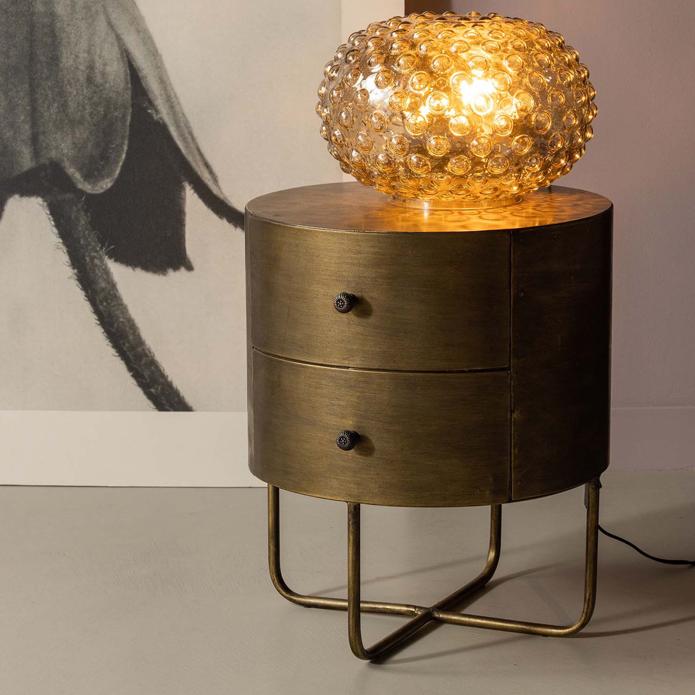 Antique Brass Nachtkastje Glossy van WOOOD – Luxe bijzetkast met 2 lades