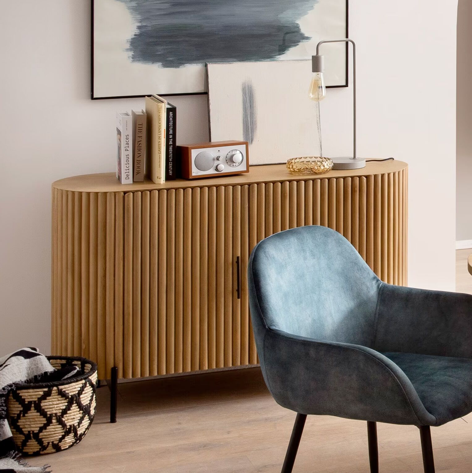 Artistiq Dressoir Bethann – Tijdloos Mangohout met Moderne Touch