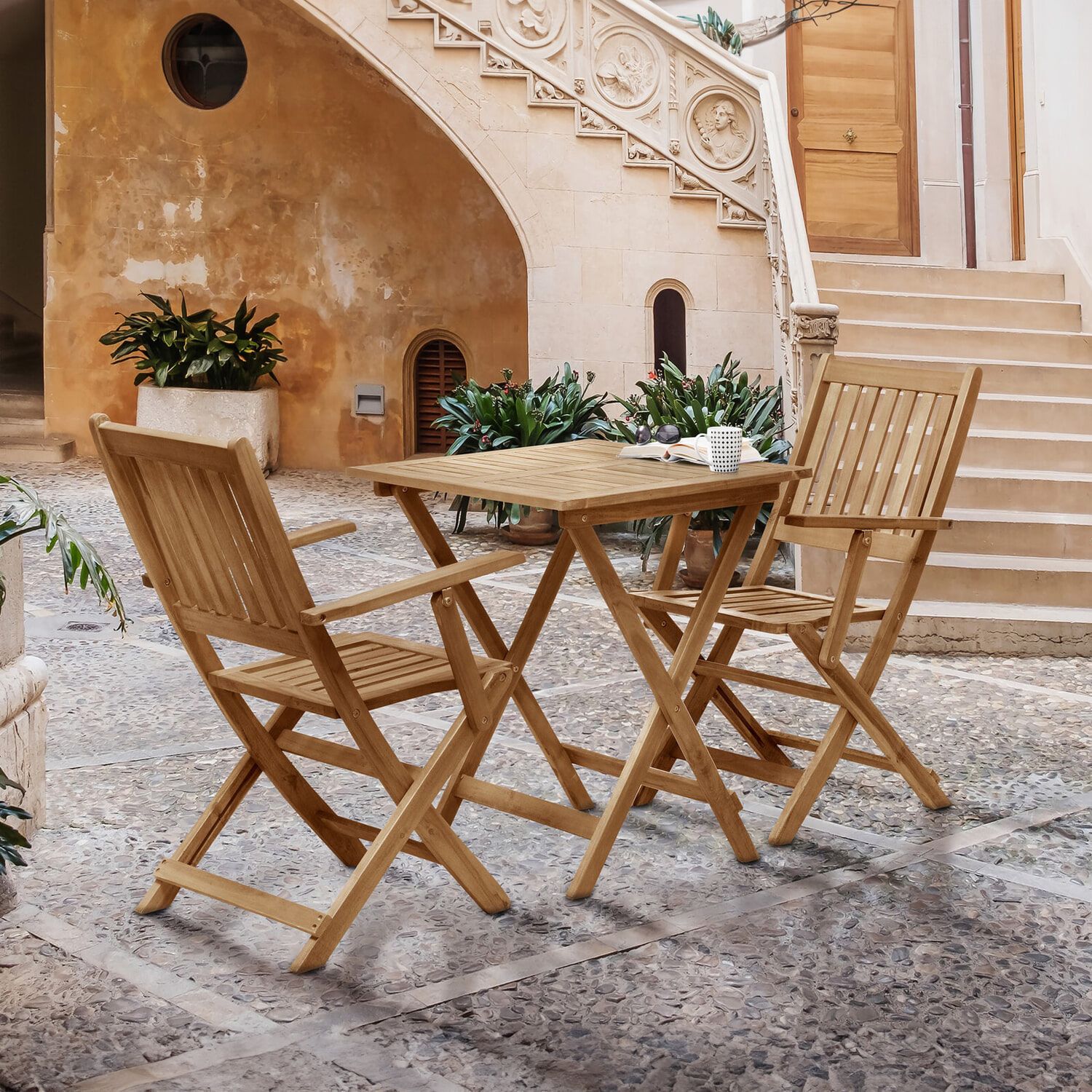 Artistiq Larissa – Ruime en inklapbare tuinset van acaciahout (2 stoelen + tafel)