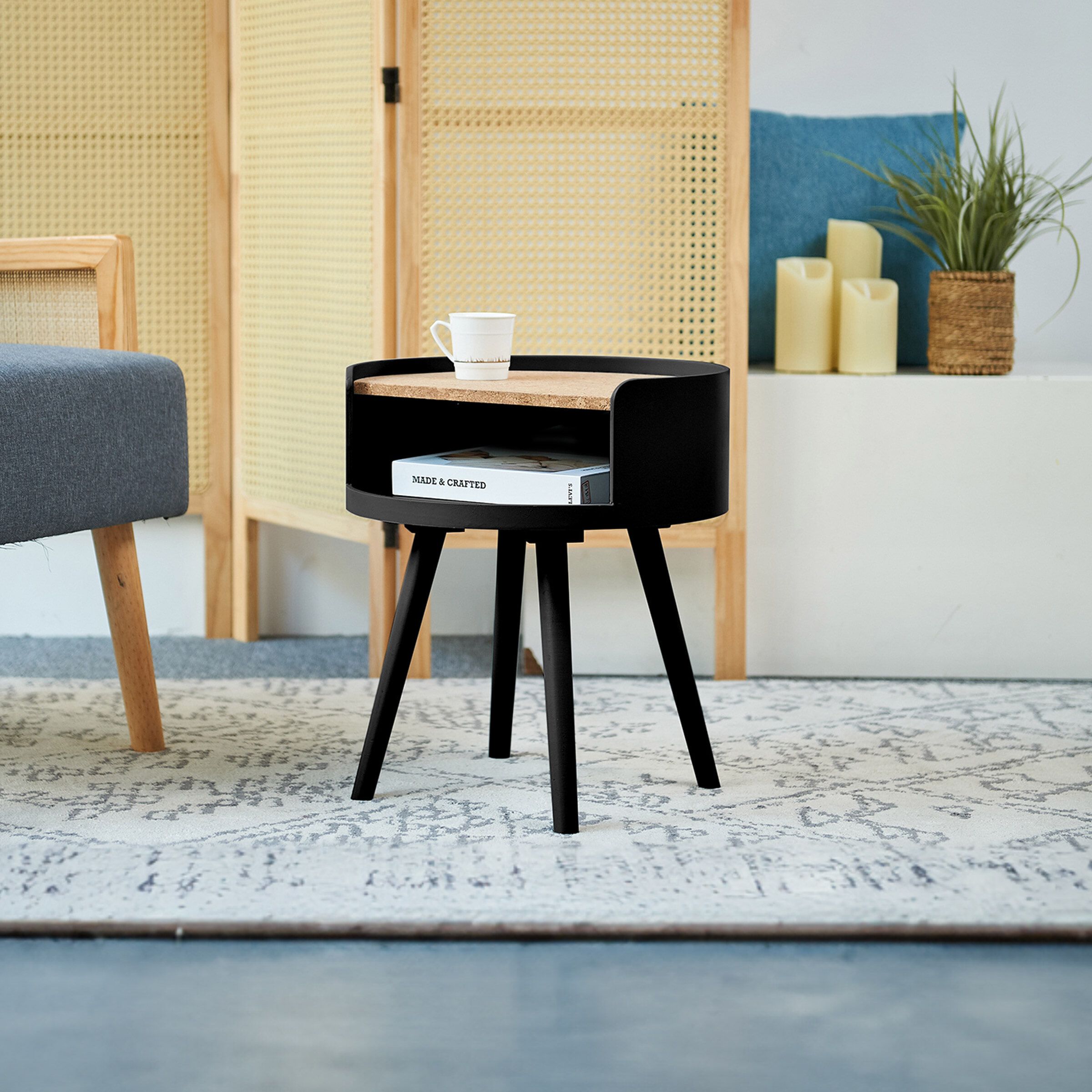 Artistiq Living Kyeshia Kurk Bijzettafel – Zwart Design met Praktisch Opbergvak