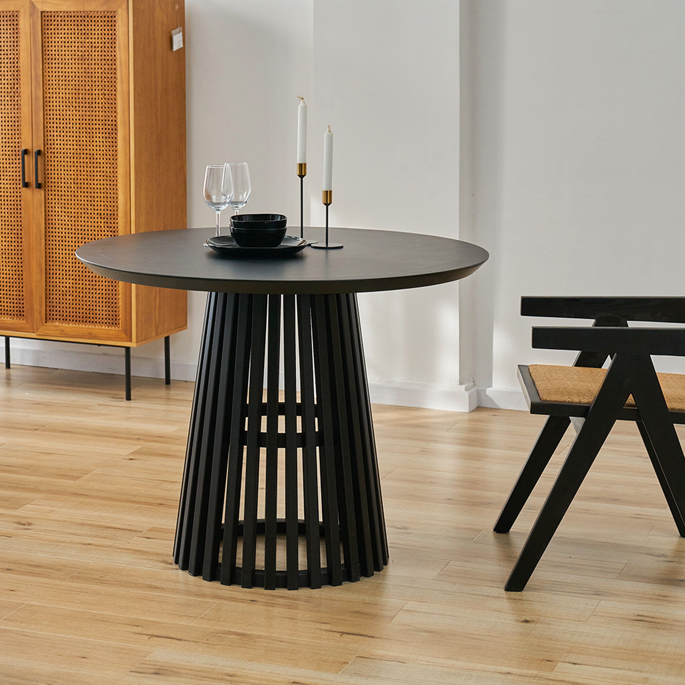 Artistiq Ronde Eettafel Nikkie – Hevea hout, 100 cm, Zwart