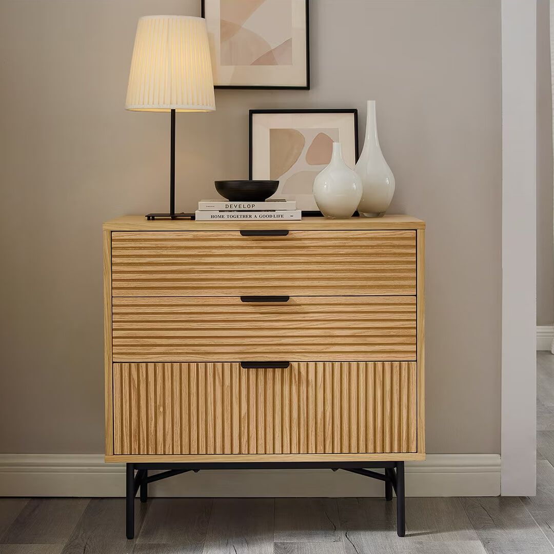 Artistiq Shoua Ladekast 80 × 80 cm – Moderne Scandi-opslag in warm eiken