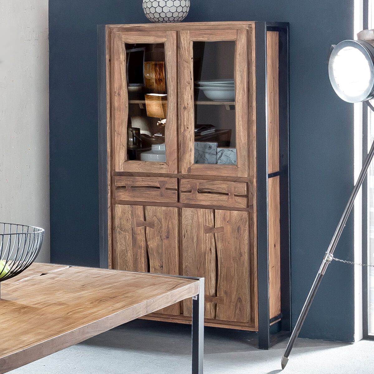 Artistiq Vitrinekast Live Edge 90 cm – Bruin, natuurlijke charme met industriële toets