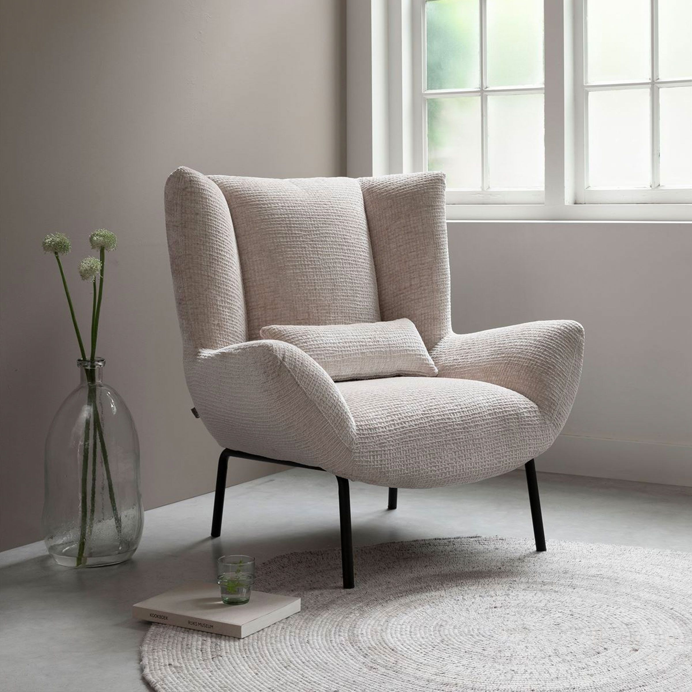 Astro Fauteuil van MUST Living – Natuurlijk Comfort in Chenille