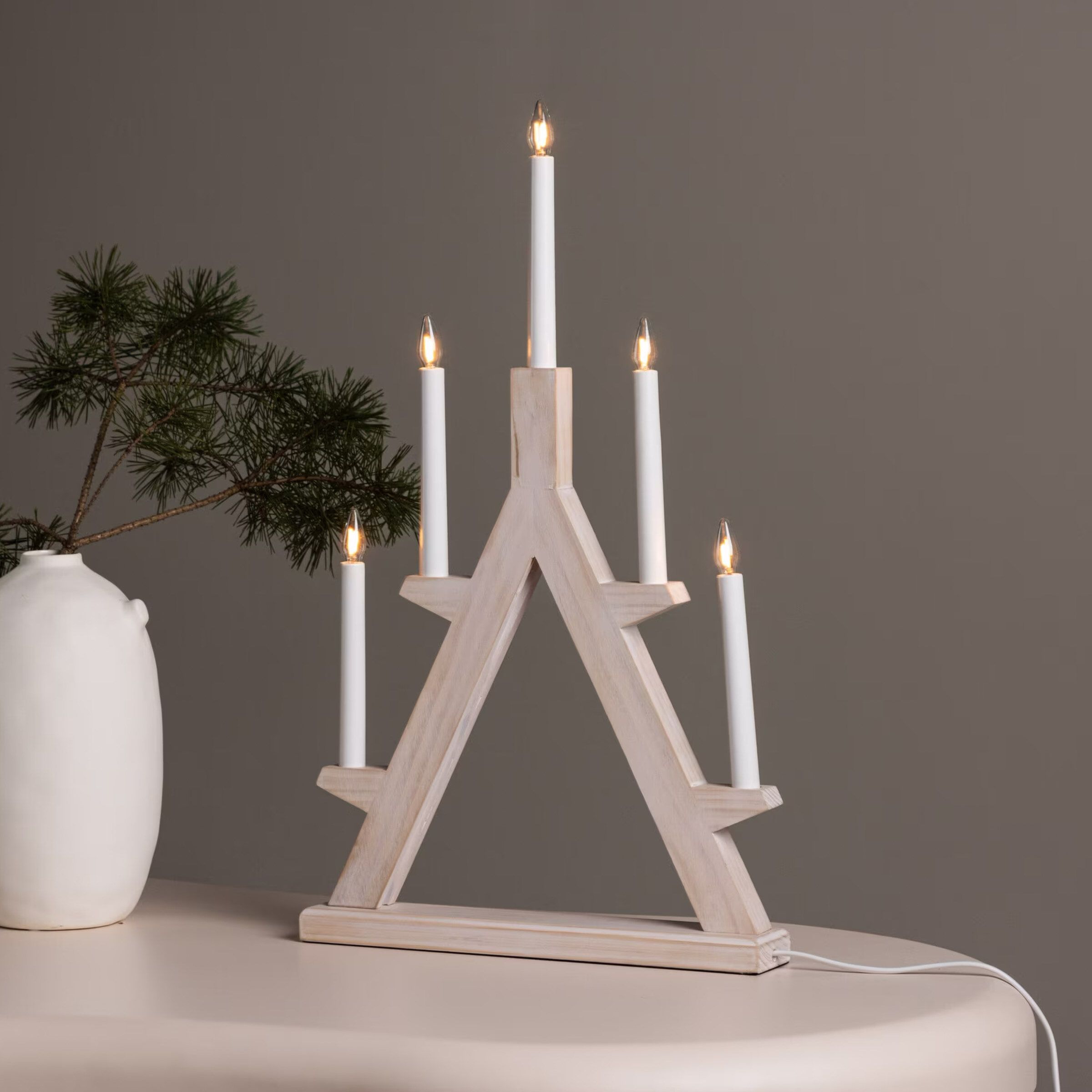 Azriel Kaarshouder – Whitewash tafellamp met Scandinavisch design