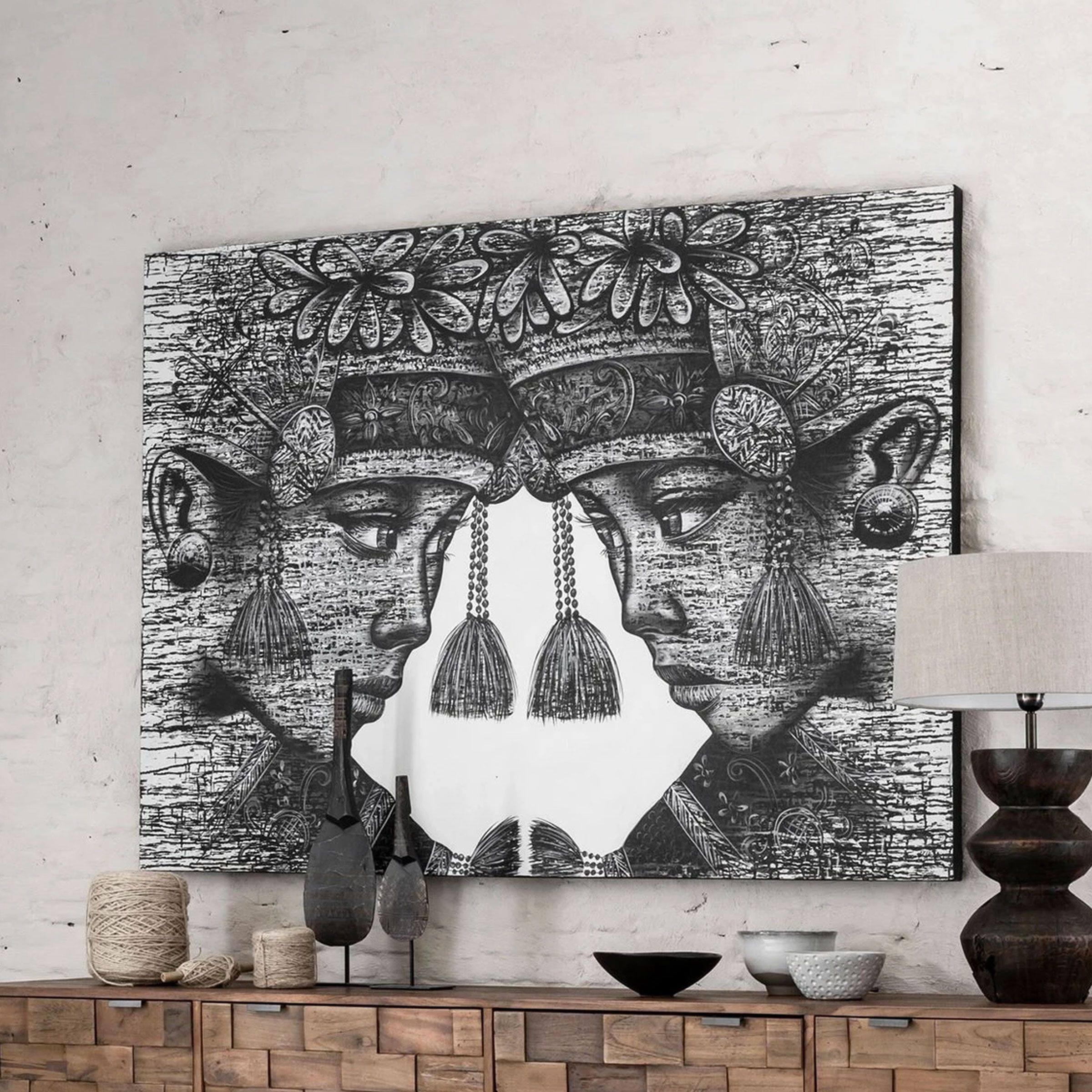 Balinese Twins Wandpaneel 110 × 150 cm – Authentiek Kunstwerk van MUST Living