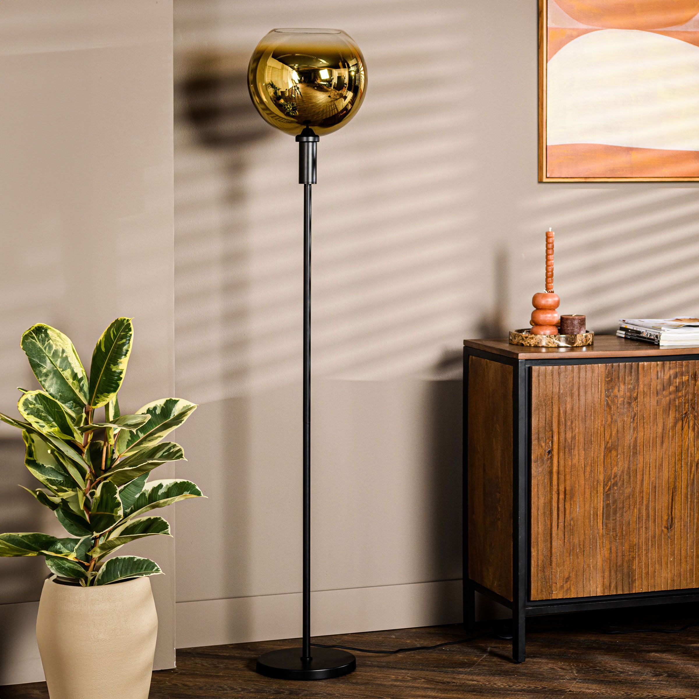 BASE Vloerlamp Mirel 160 cm – Gouden Elegantie voor uw Woonkamer
