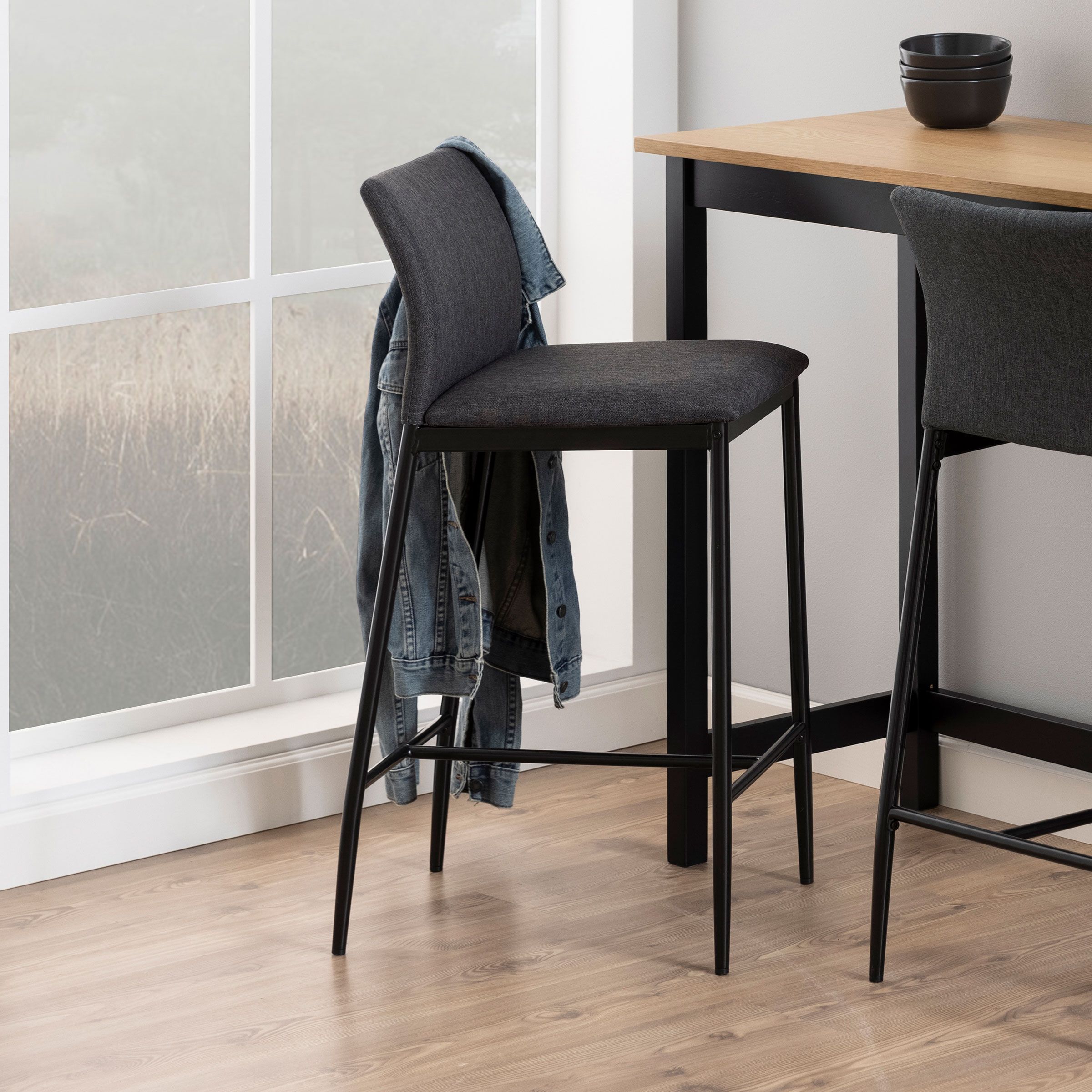 Bendt Barstoel Nuna – Minimalistische grijze barkruk met comfort en stijl