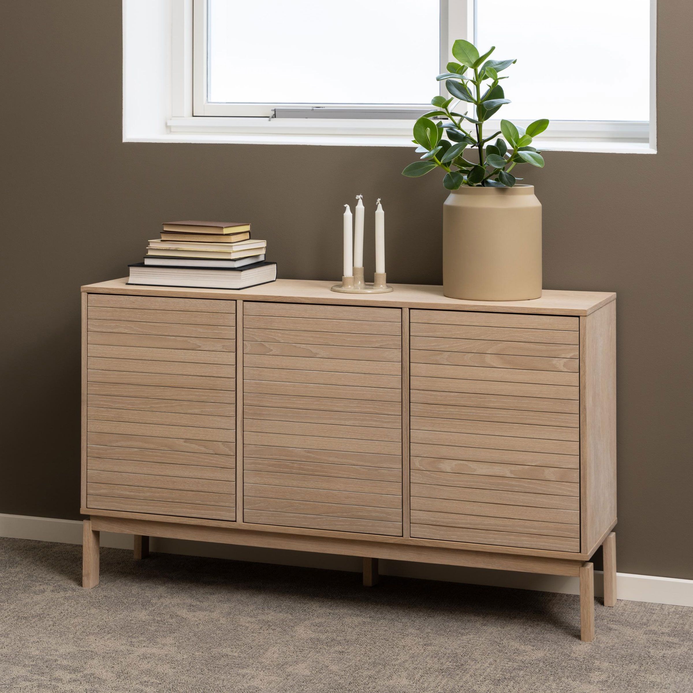 Bendt Dressoir Sharalyn 135 cm – Elegant wit eikenfineer