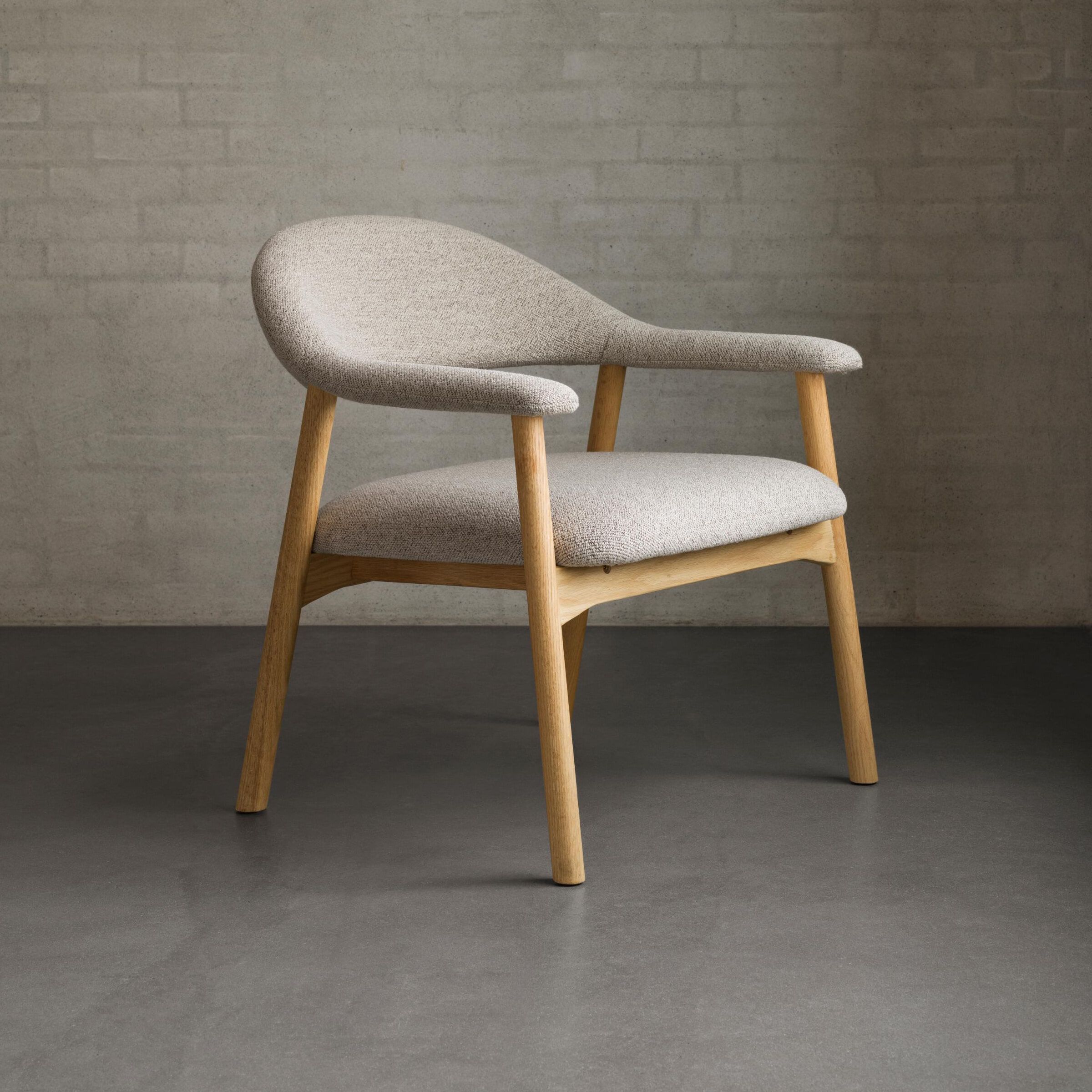 Bendt Fauteuil Gerado – Scandinavisch Design in Beige Bouclé en Geolied Eiken