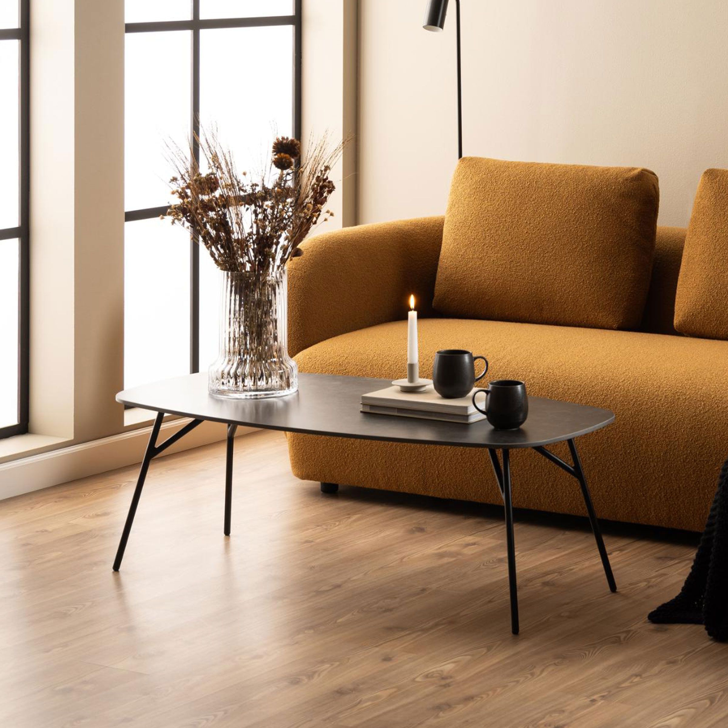 Bendt Kiyomi Deens ovaal – Zwarte keramiek salontafel 120 × 60 cm