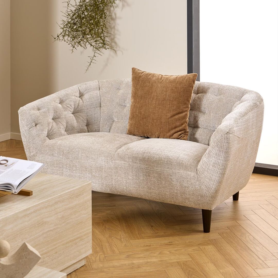 Bendt Loes 2‑zitsbank in zacht Beige – Comfort en Tijdloze Elegantie