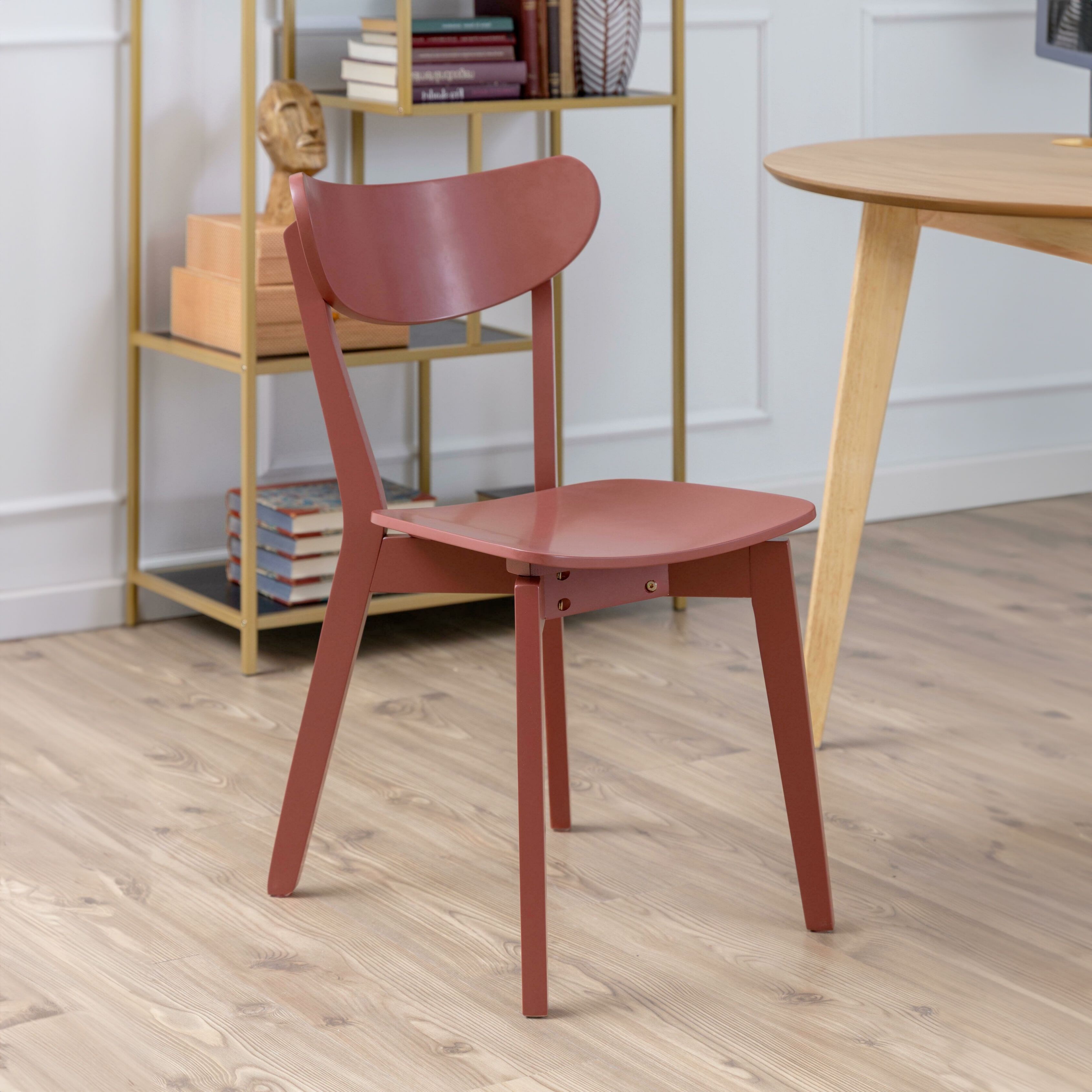 Bendt Torkil Eetkamerstoel – Terracotta, Retro‑Modern Design