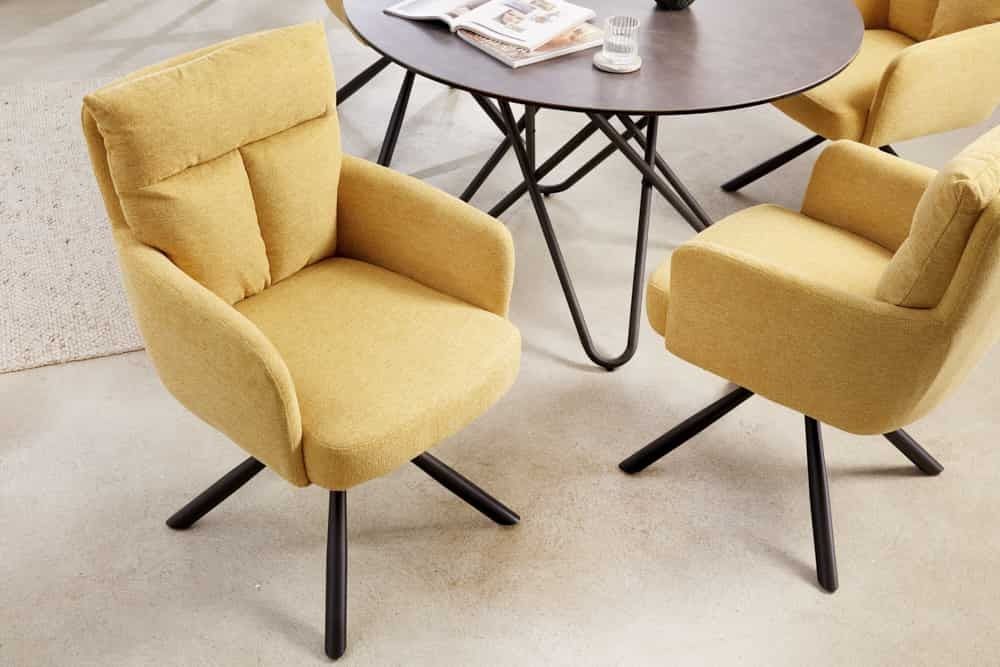 BIG GEORGE retro draaistoel in mosterdgeel – opvallend comfort met armleuningen