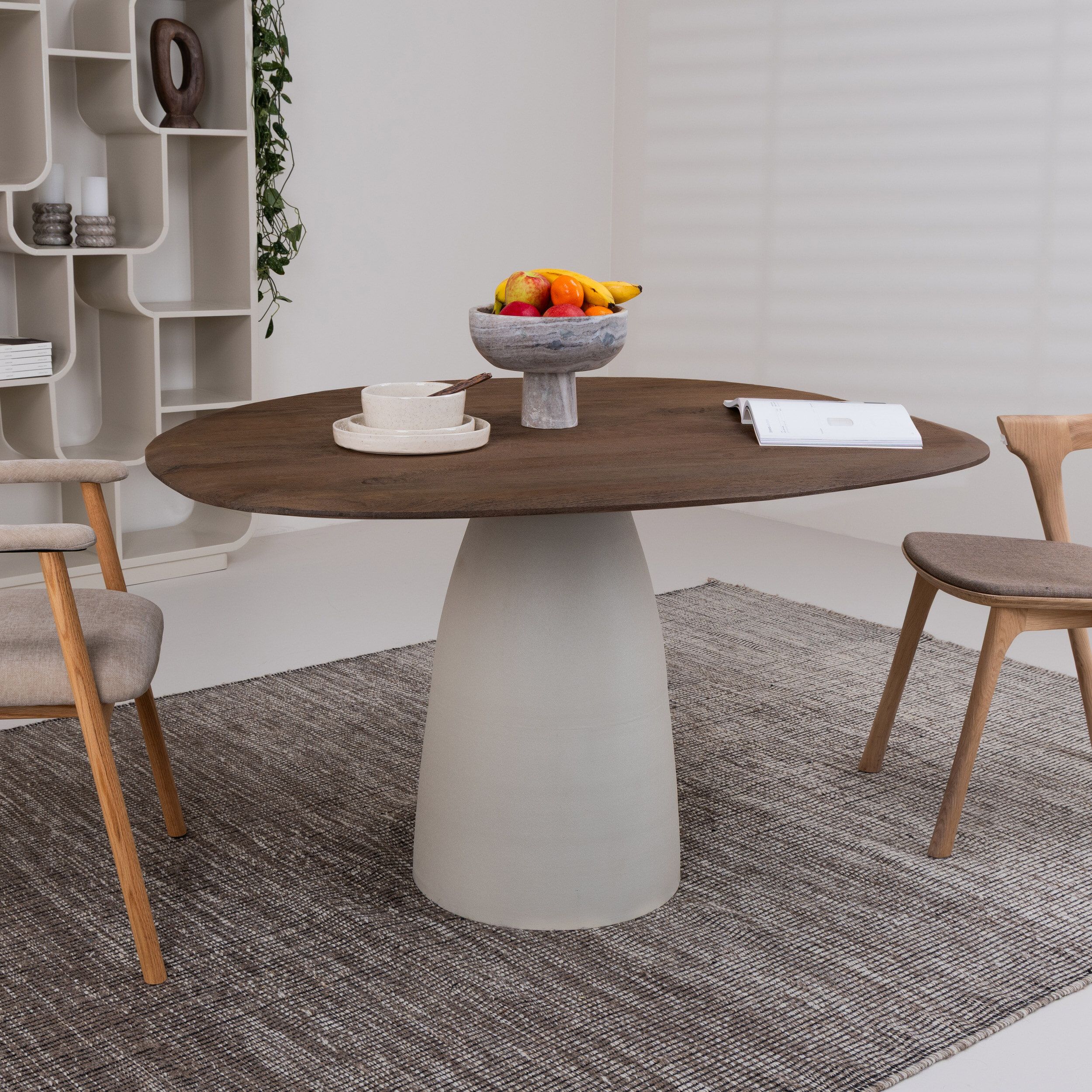 Brix Organische eettafel Marron – duurzame mangohout tafel met ivoorkleurige stalen onderstel, 140 cm
