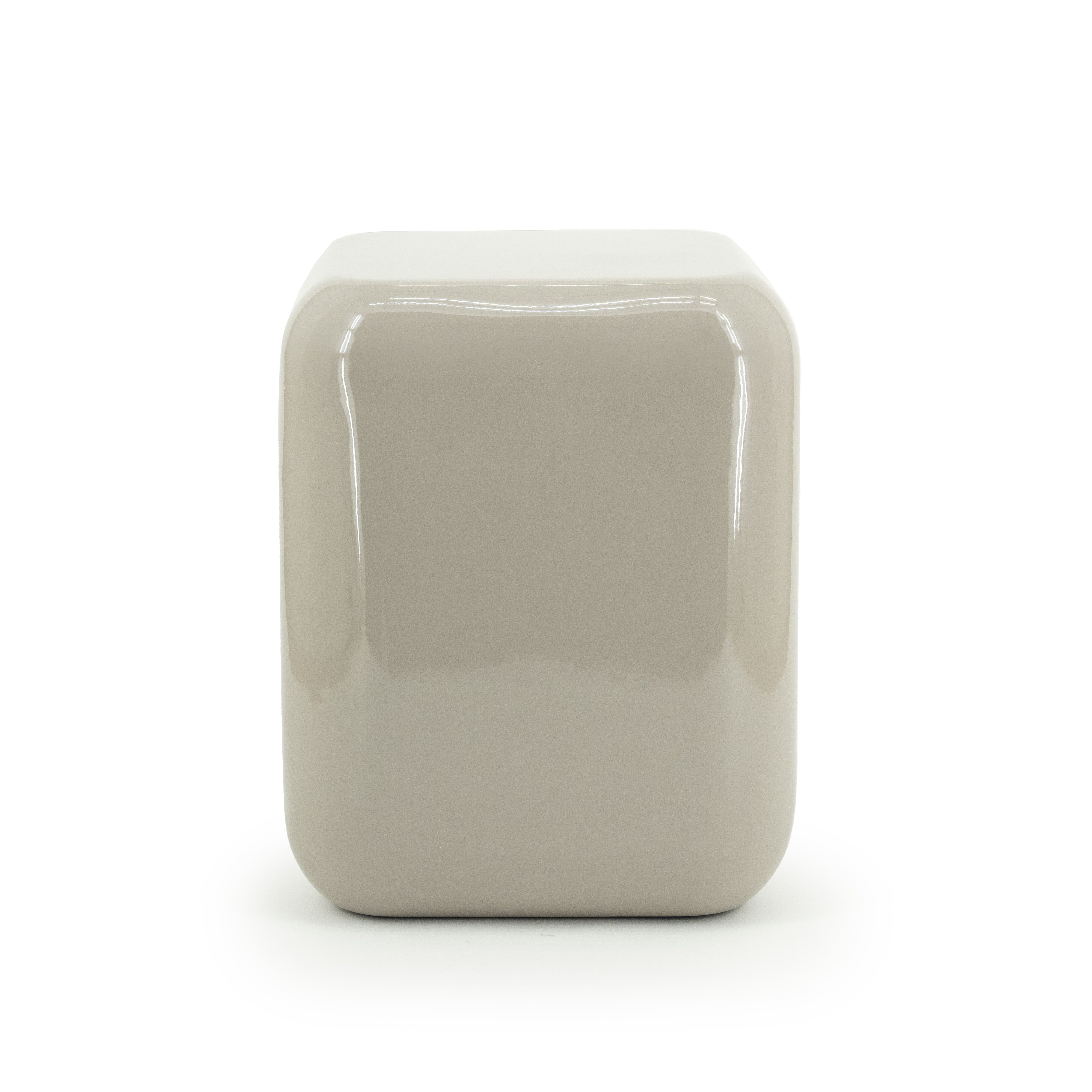 By-Boo Dixon Poef/Bijzettafel 34 × 34 cm – Taupe – Compact, stijlvol en veelzijdig