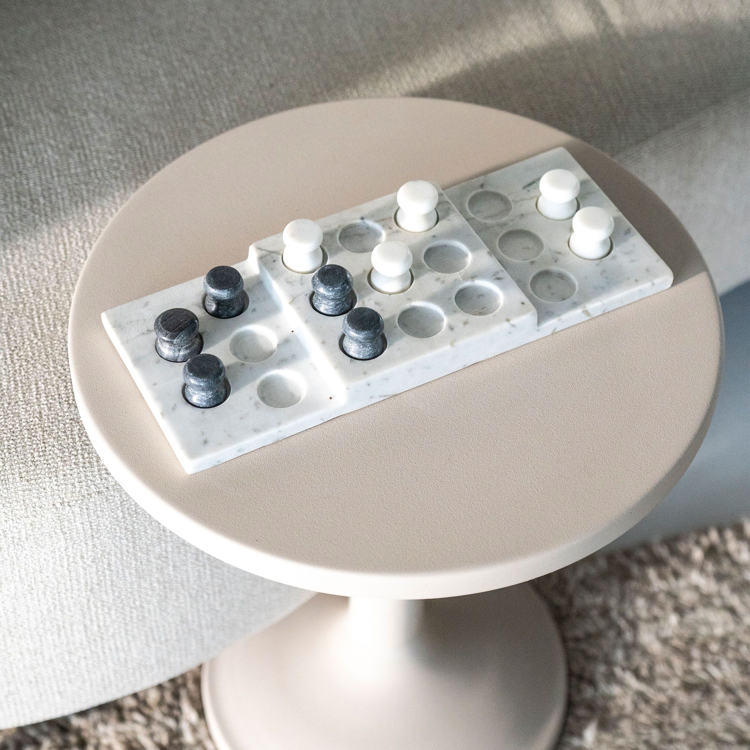 By‑Boo Marmeren Tic Tac Toe Ornament – Speelse Luxe voor Elk Interieur