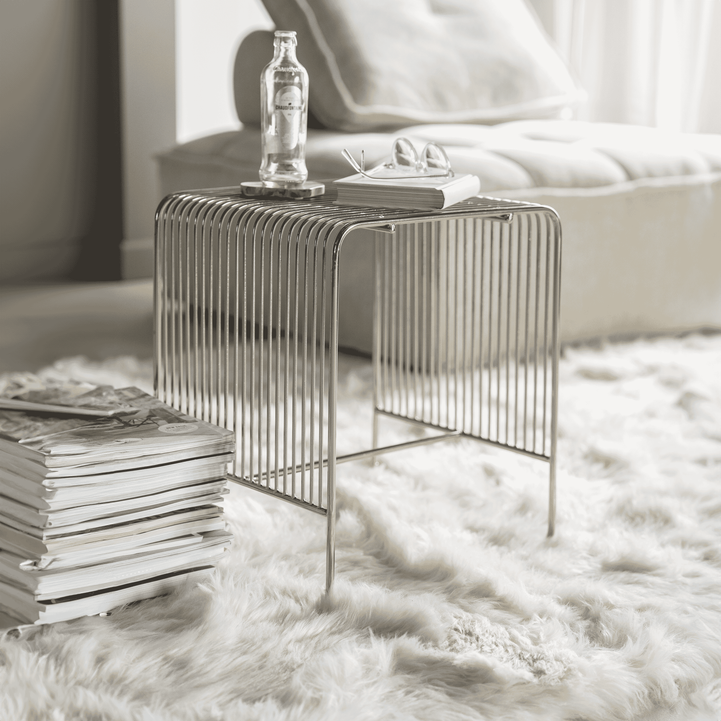 By-Boo WireWorks Bijzettafel – Strakke Zilverkleurige Vierkante Designklassieker