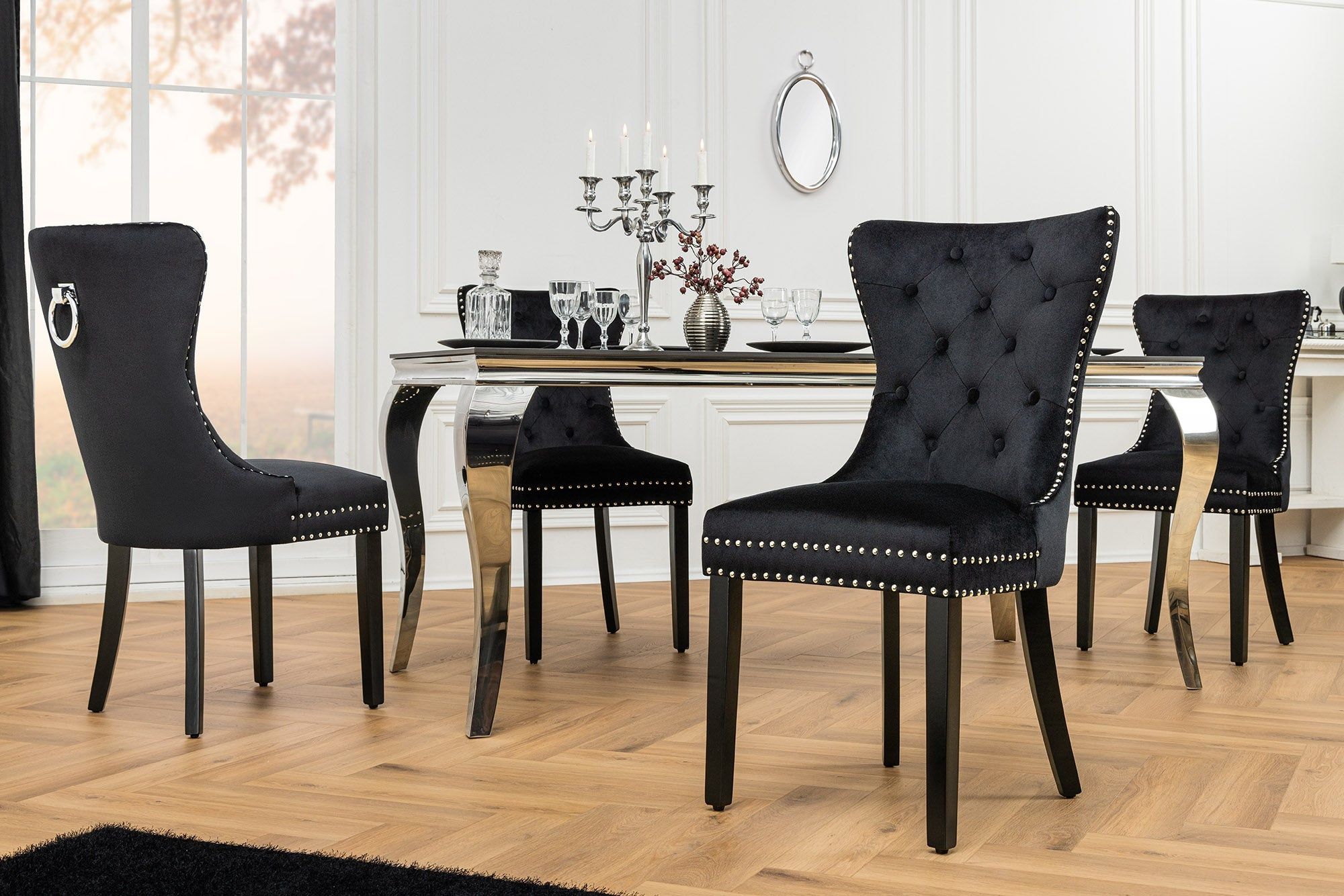 Chesterfield Stoel CASTLE – Luxe Zwart Fluweel met Houten Frame en Klinknagels