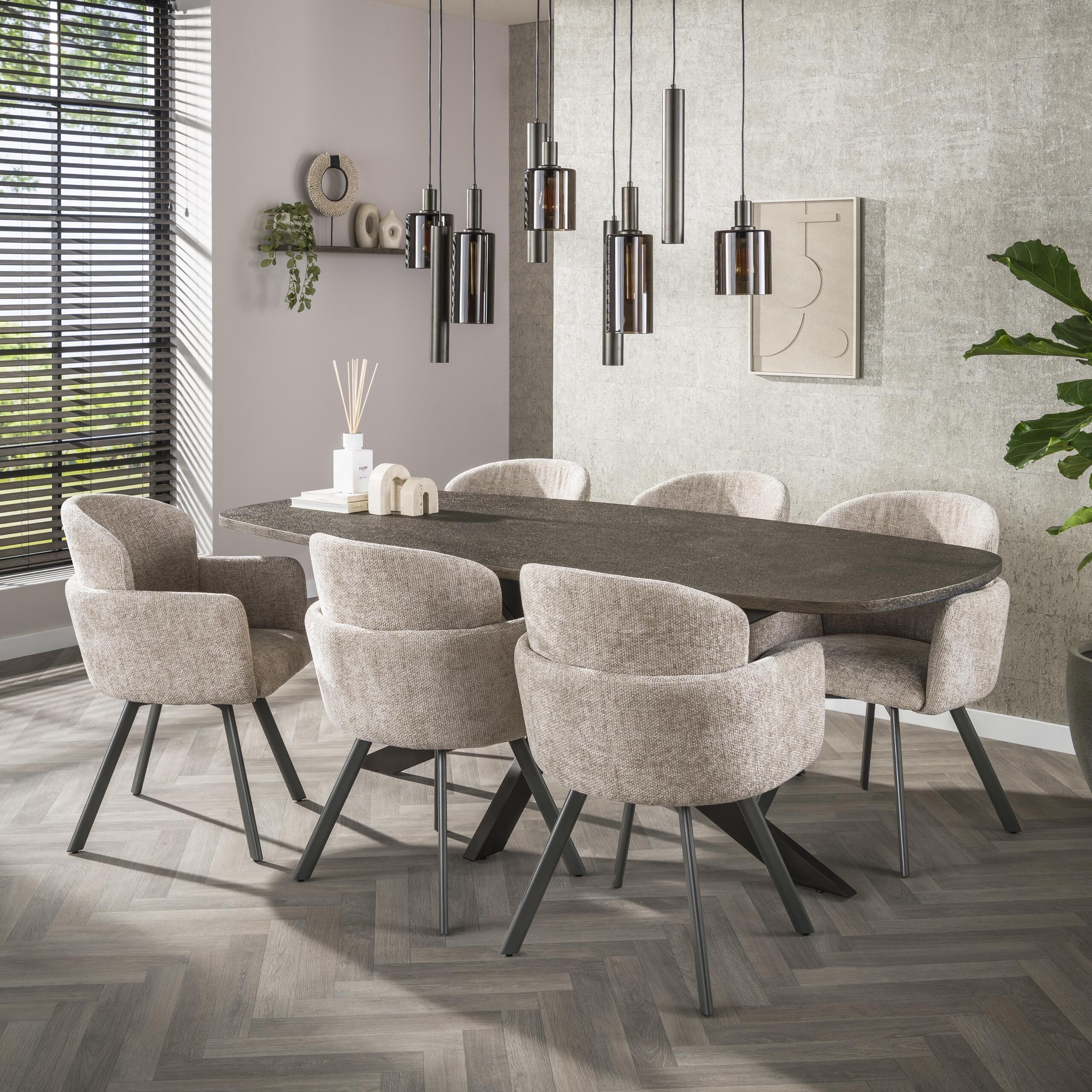 Deens Ovale Eettafel Shakira Liquid Metal – Strak Design in Brons
