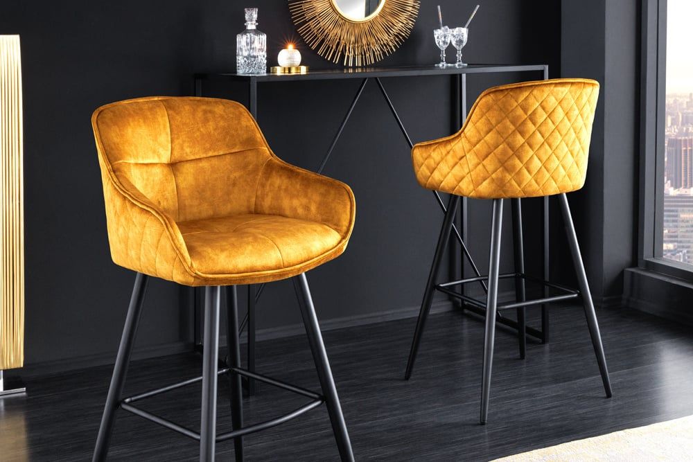 Design barkruk EUPHORIA – mustardgele fluwelen barkruk met zwarte metalen poten