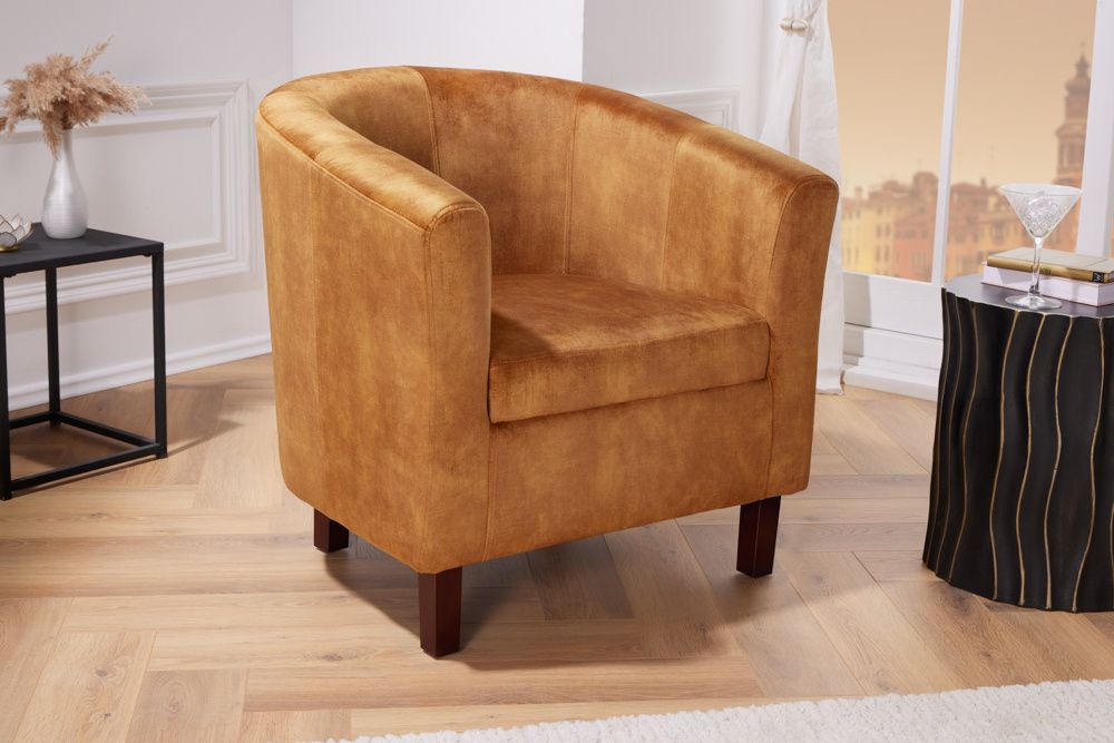 Design loungestoel Hemingway – Mustard Yellow met fluwelen armleuningen