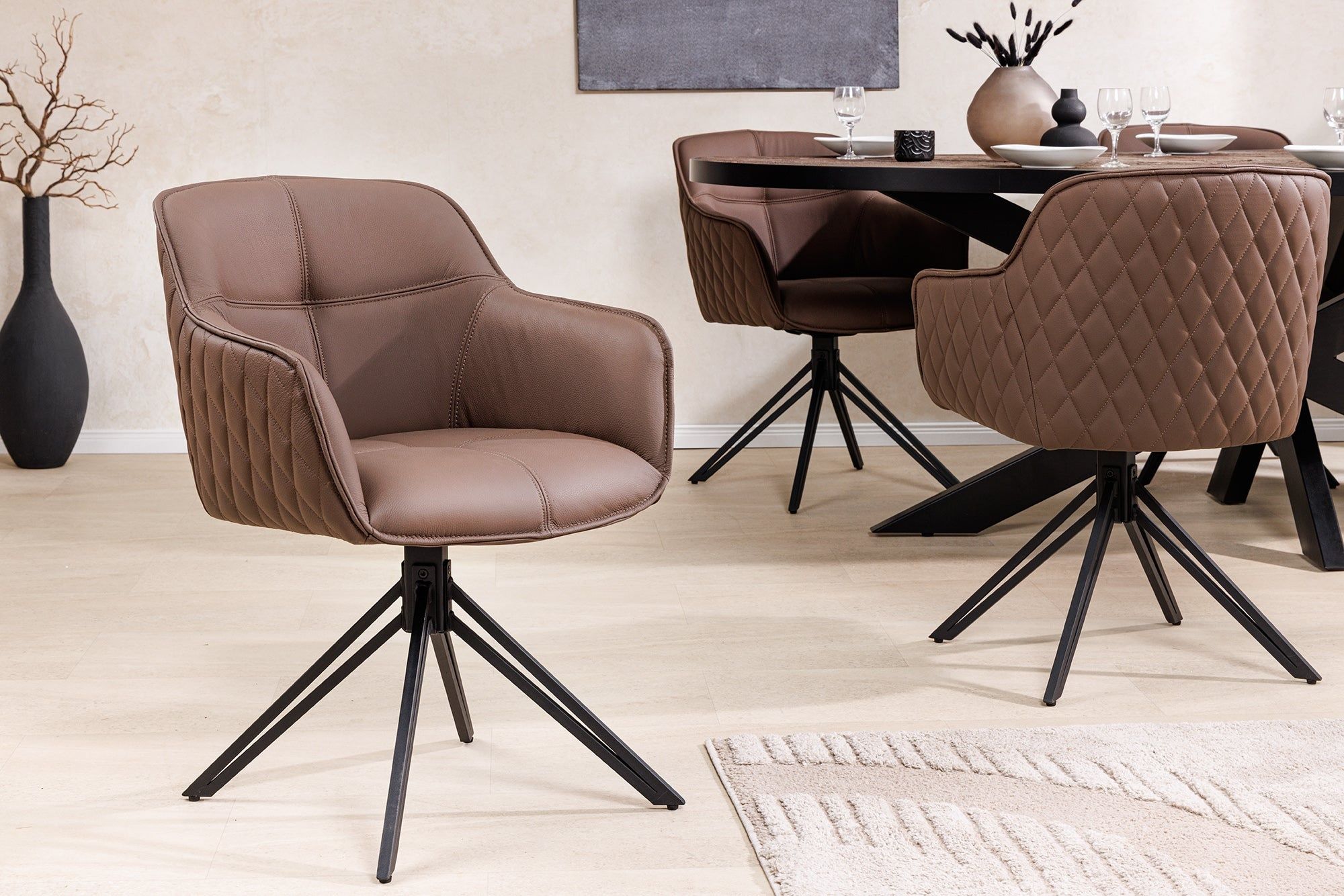 Draaibare Designstoel EUPHORIA – Luxe Bruin Echt Leer & Zwart Metalen Frame