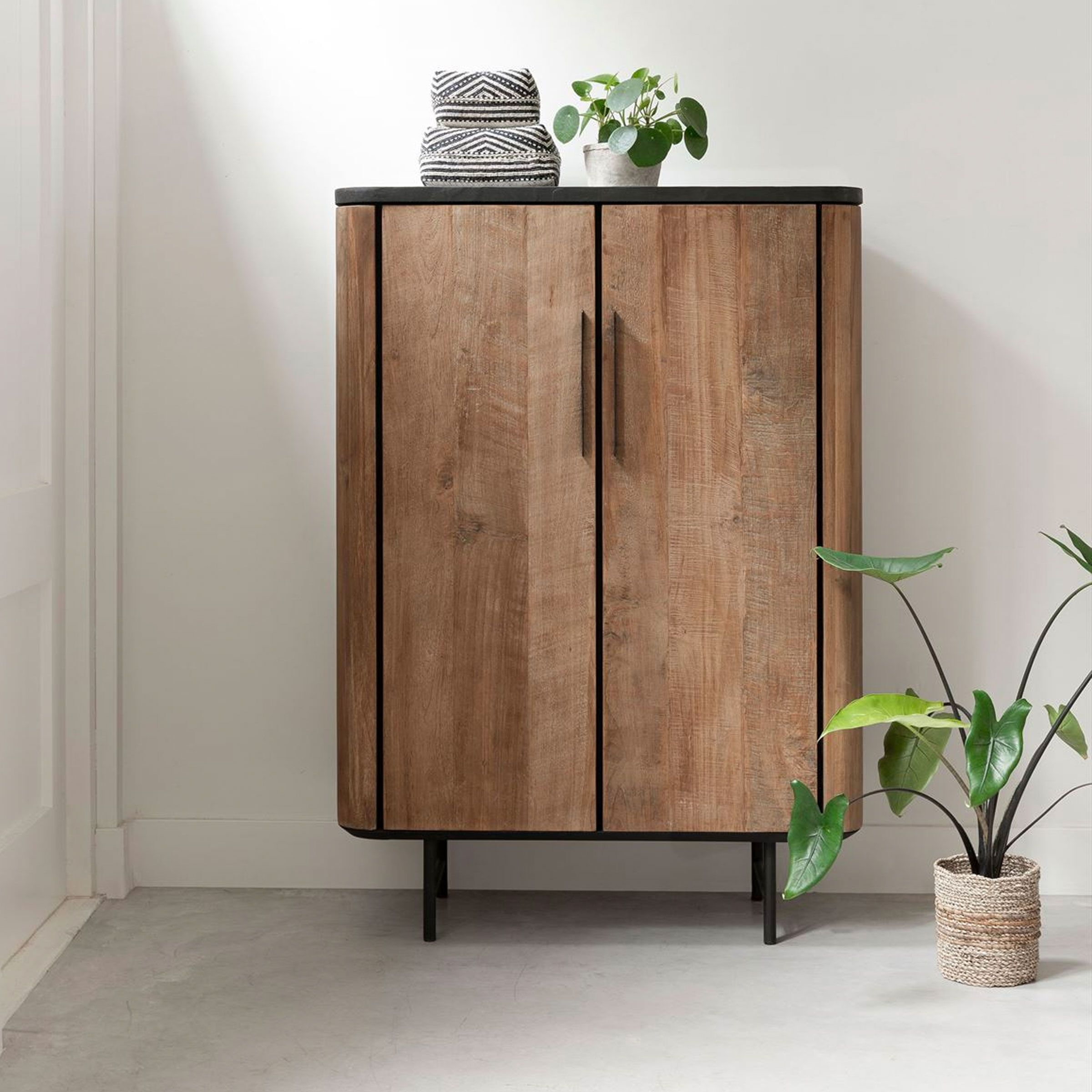 DTP Home Opbergkast Soho – Strak Design in Teakhout en Betonlook