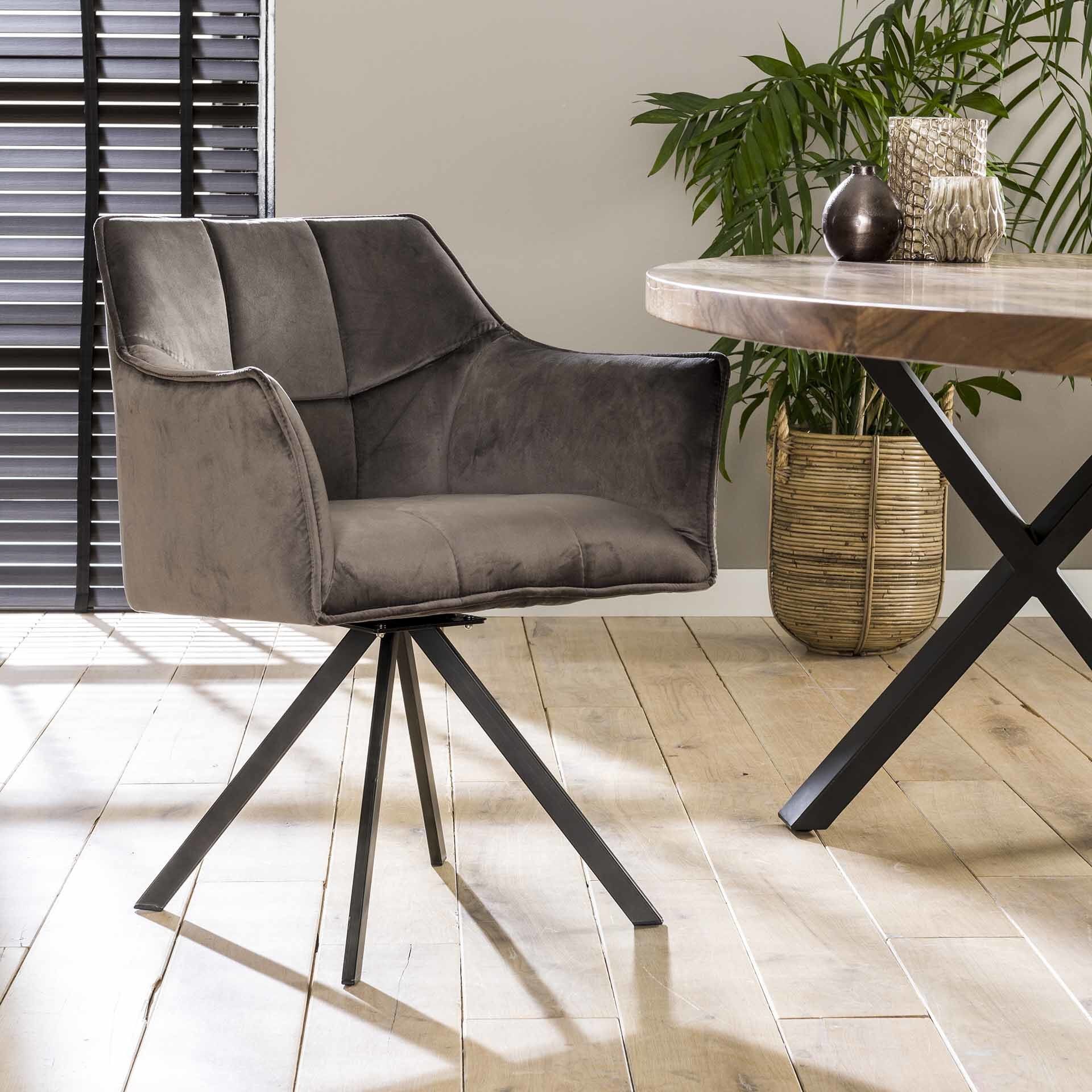 Eetkamerstoel Thandie – luxe velvet met draaibaar comfort in antraciet