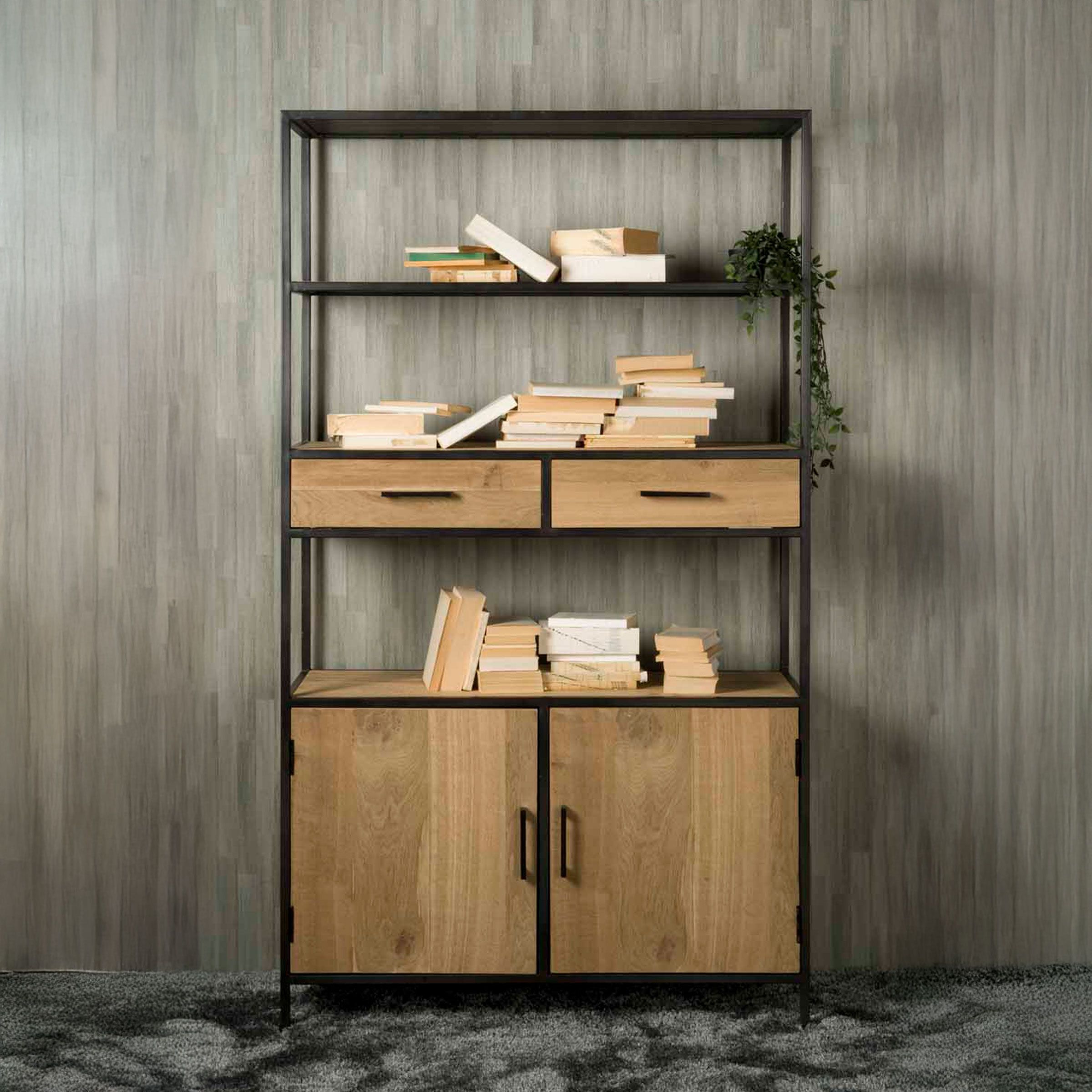 Elegant en functioneel: Tower Living Wandkast Luna in warm eiken