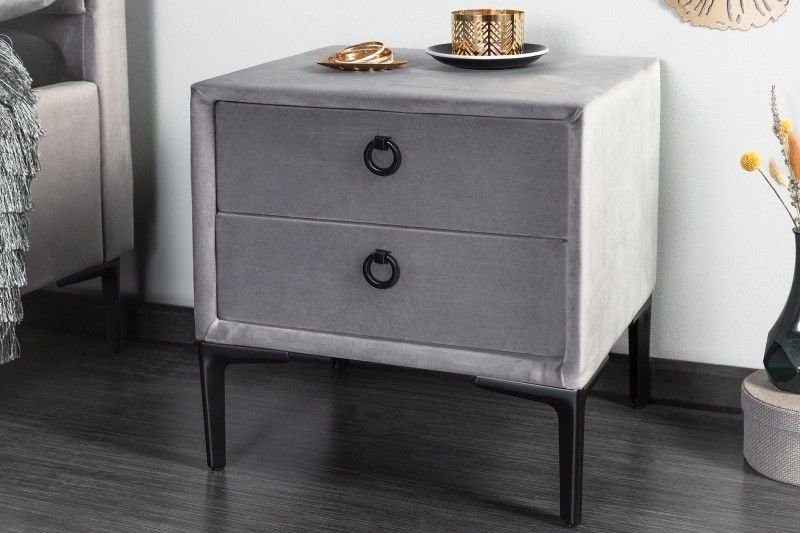 Elegant nachtkastje COSMOPOLITE – Zilvergrijs fluweel, 45 cm, met twee lades