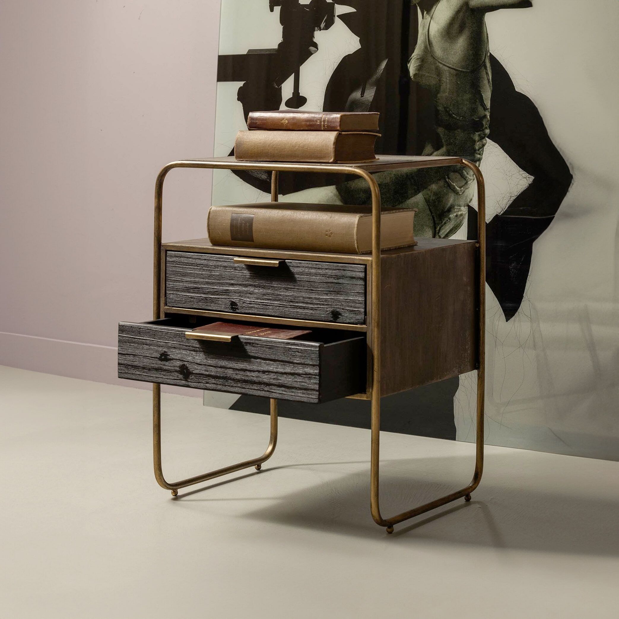 Elegant Nachtkastje Polite in Antique Brass – WOOOD