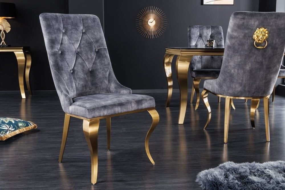 Elegante Moderne Barok Eetkamerstoel in Grijs Fluweel met Gouden Leeuwenkop – Invicta Interior