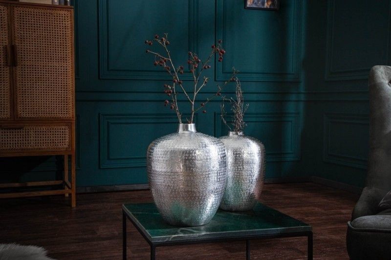 Elegante Oosterse Vazen Set – Handversierde Zilveren Accentstukken van 33 cm