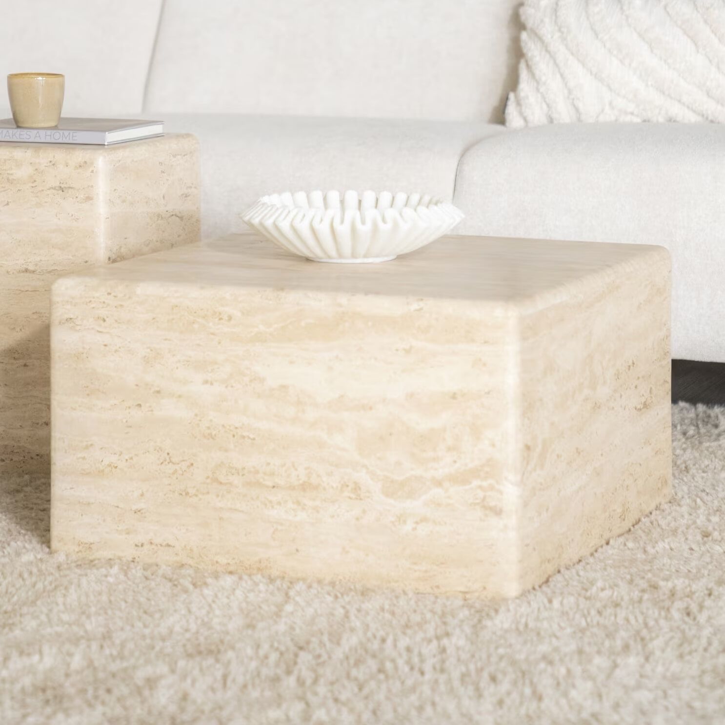 Eleonora Donta Travertinsalontafel 60 × 60 cm – Tijdloos Natuurbeeld voor uw Woonkamer
