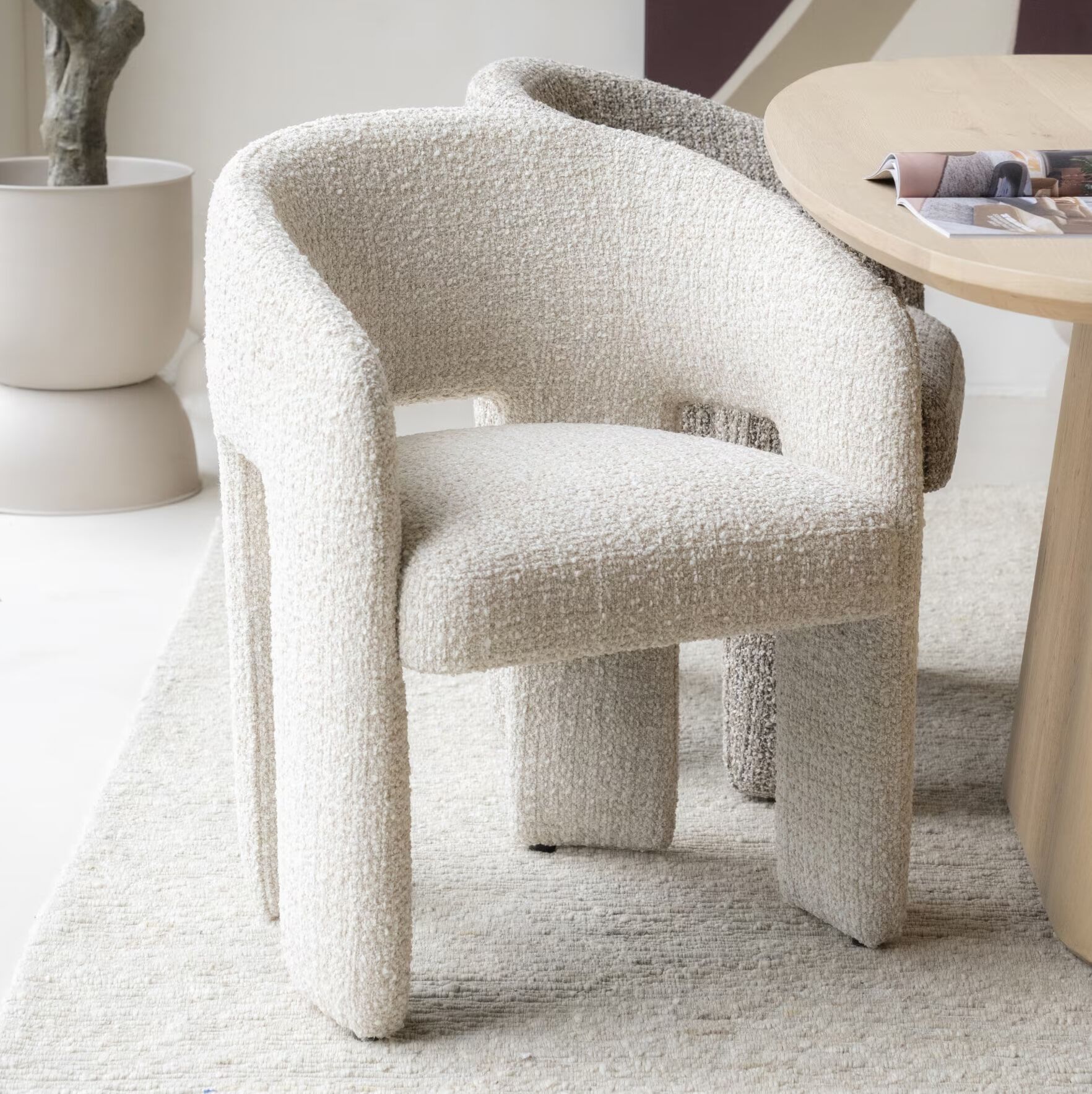 Eleonora Hamilton Grove Bouclé – Luxe eetkamerstoel in Beige