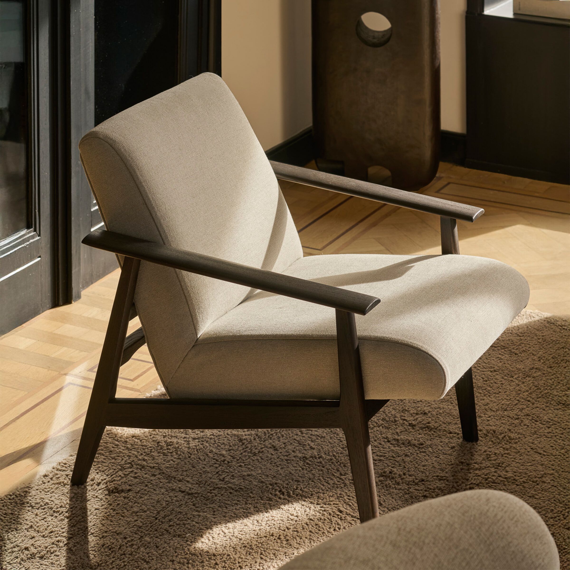 Ethnicraft Aspekt Fauteuil – Tijdloze elegantie in Warm Ash