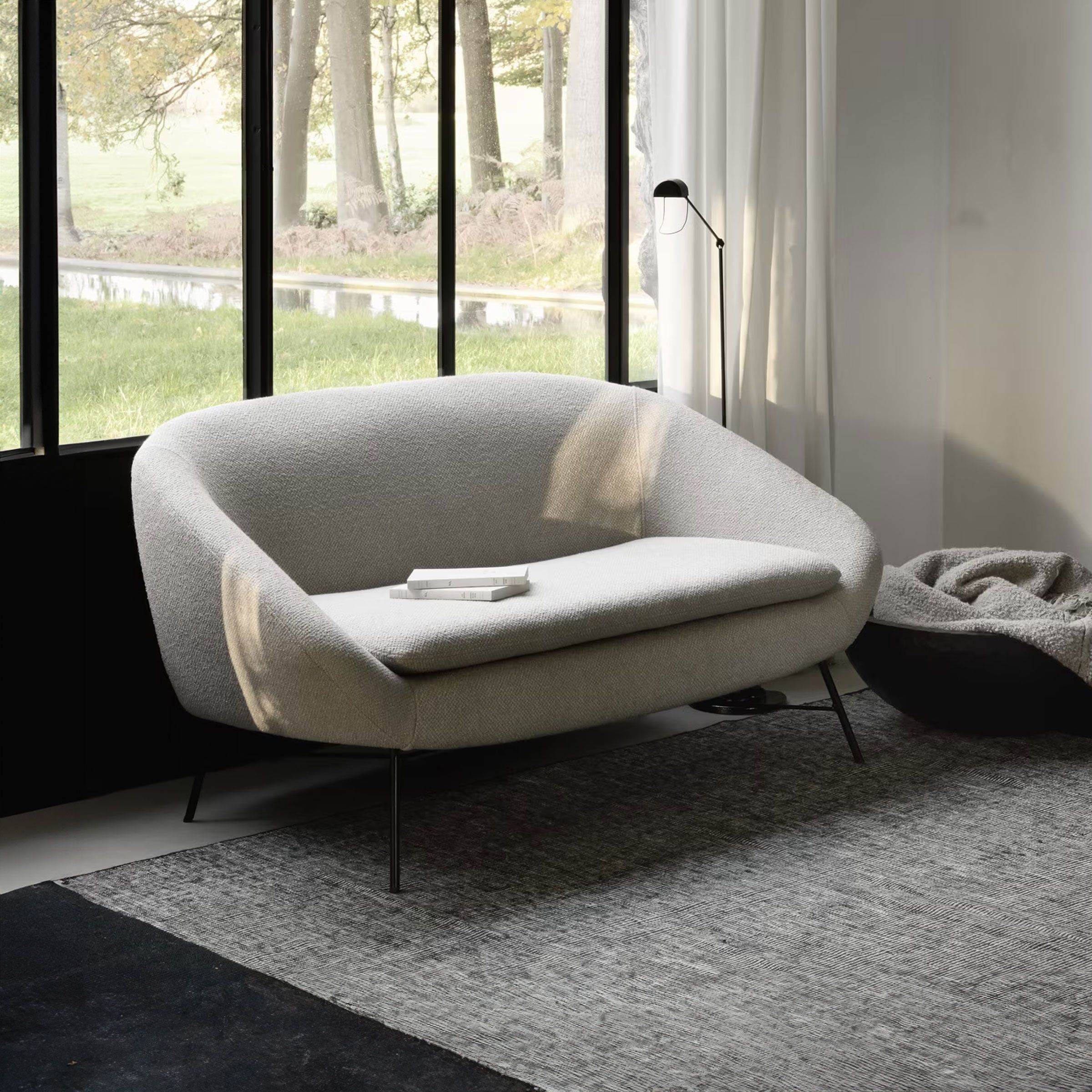 Ethnicraft Barrow 2‑zits bank in Off White – vintage comfort voor elke woonkamer