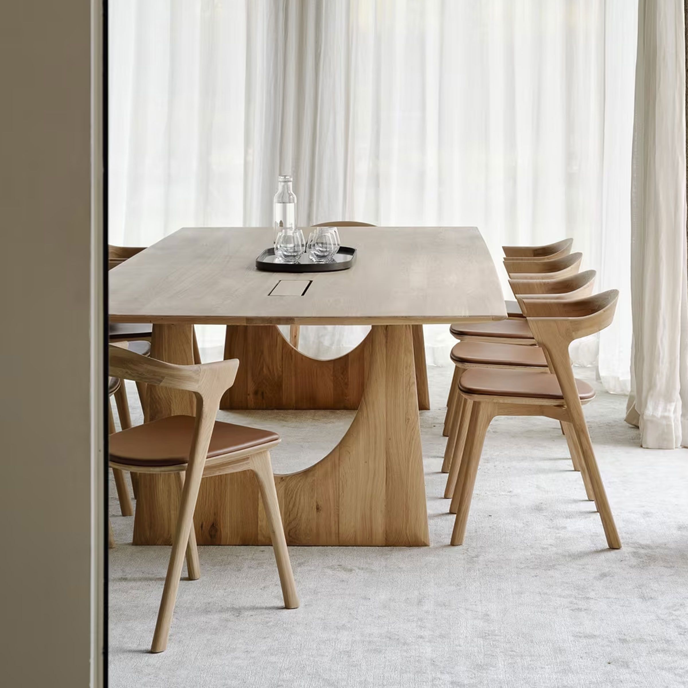 Ethnicraft Geometric Vergadertafel – Massief eiken, 313 × 140 cm