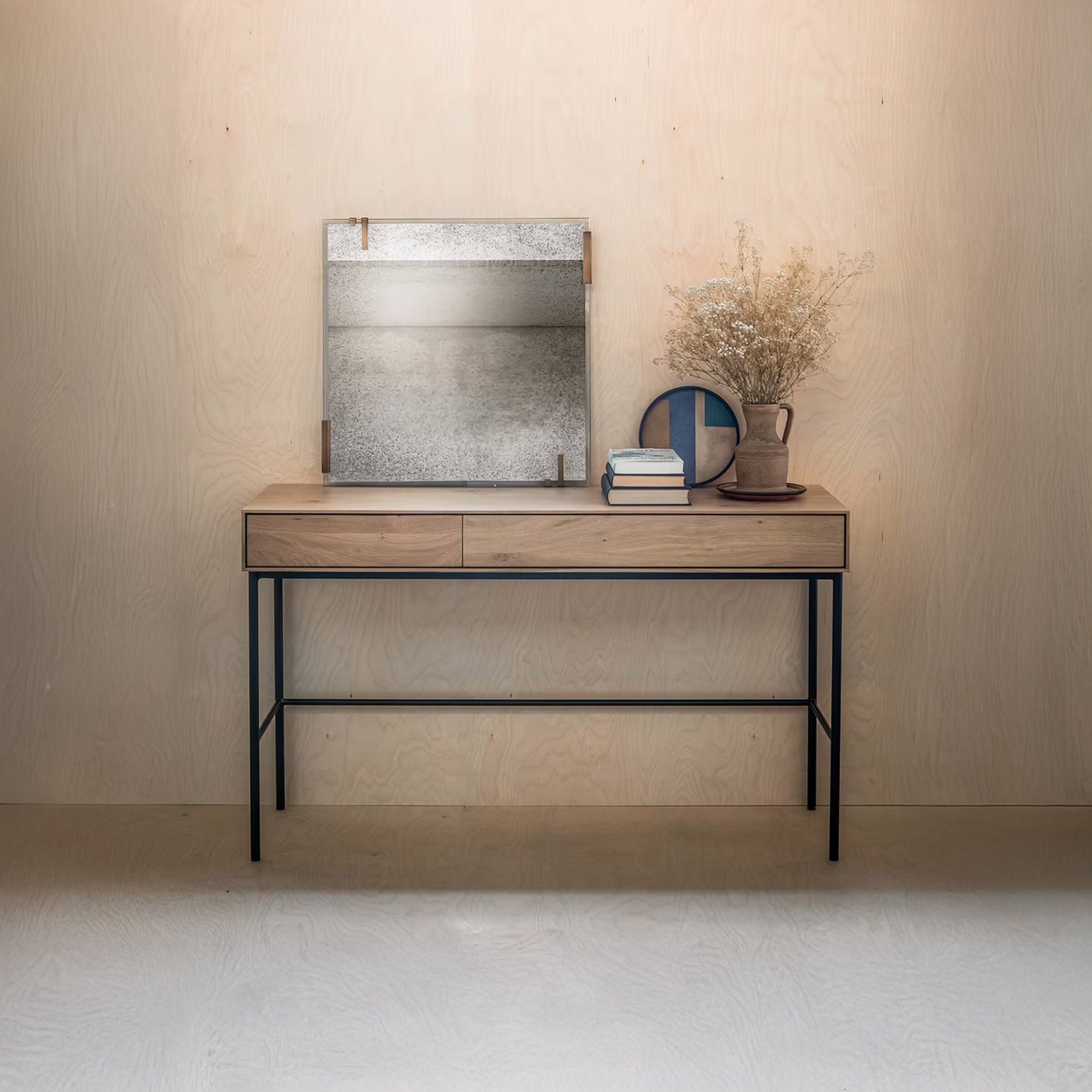 Ethnicraft Whitebird Bureau – Natuurlicht Design in Massief Eikenhout