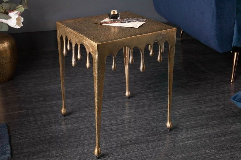 Extravagante bijzettafel LIQUID LINE S – Gouden druppelvorm, 34 cm