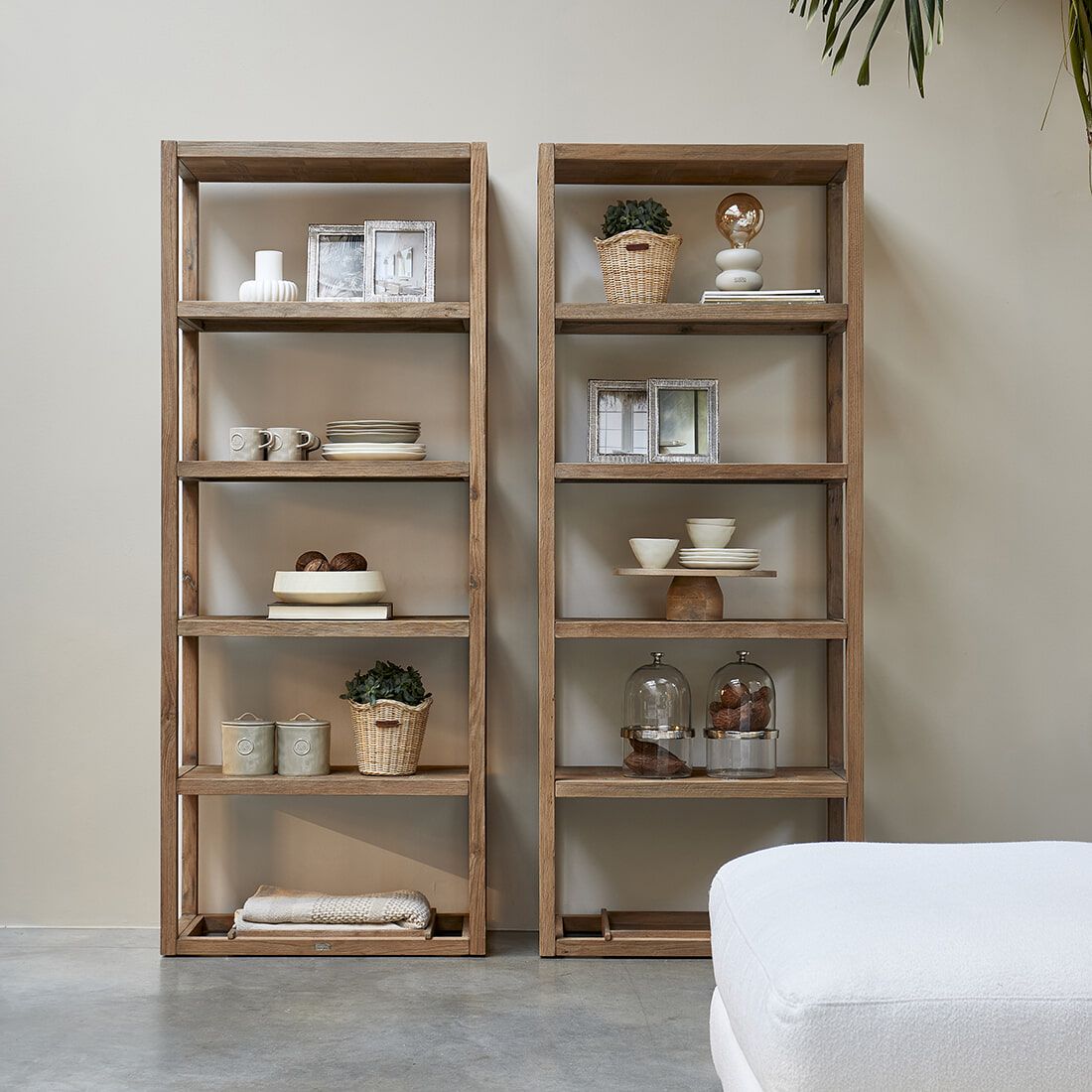 Fraser Island Wandkast van Rivièra Maison – Elegant Gerecycled Eikenhout voor jouw woonruimte