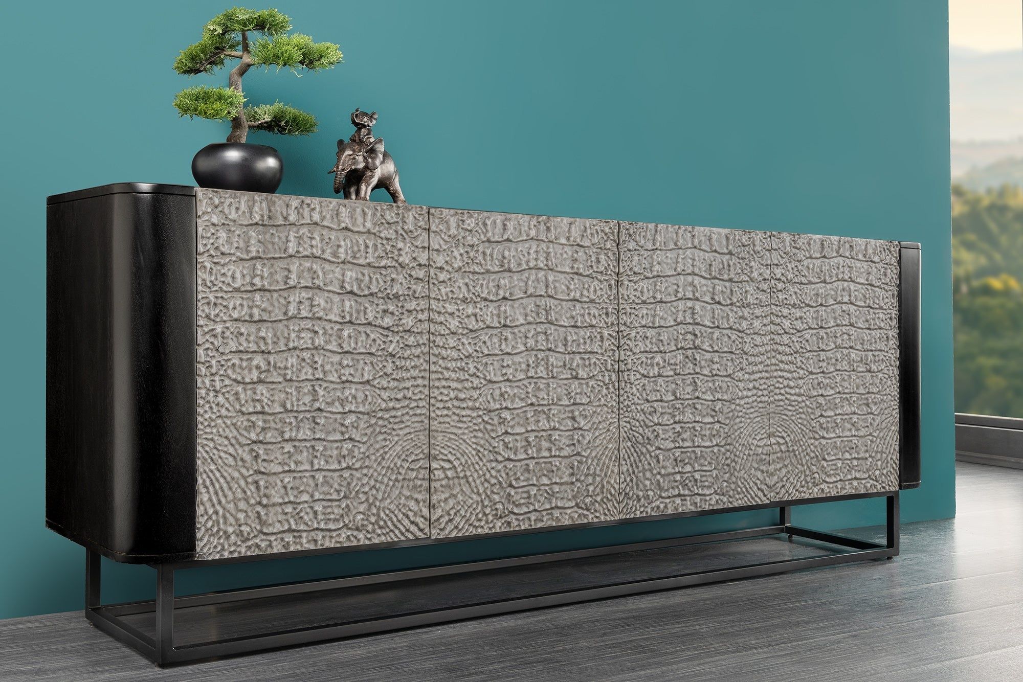 Handgemaakt dressoir CROCO – 180 cm grijs‑zwart mangohout met 3D‑houtsnijwerk