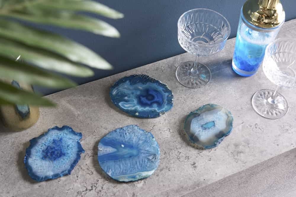 Handgemaakte blauwe agaatkwarts onderzetters – set van 4 | Invicta Interior