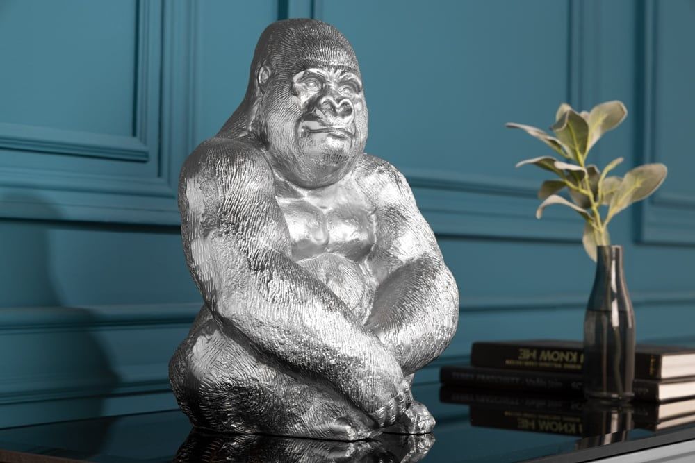 Handgemaakte decoratieve Gorilla-sculptuur van 40 cm – Zilver, Invicta Interior