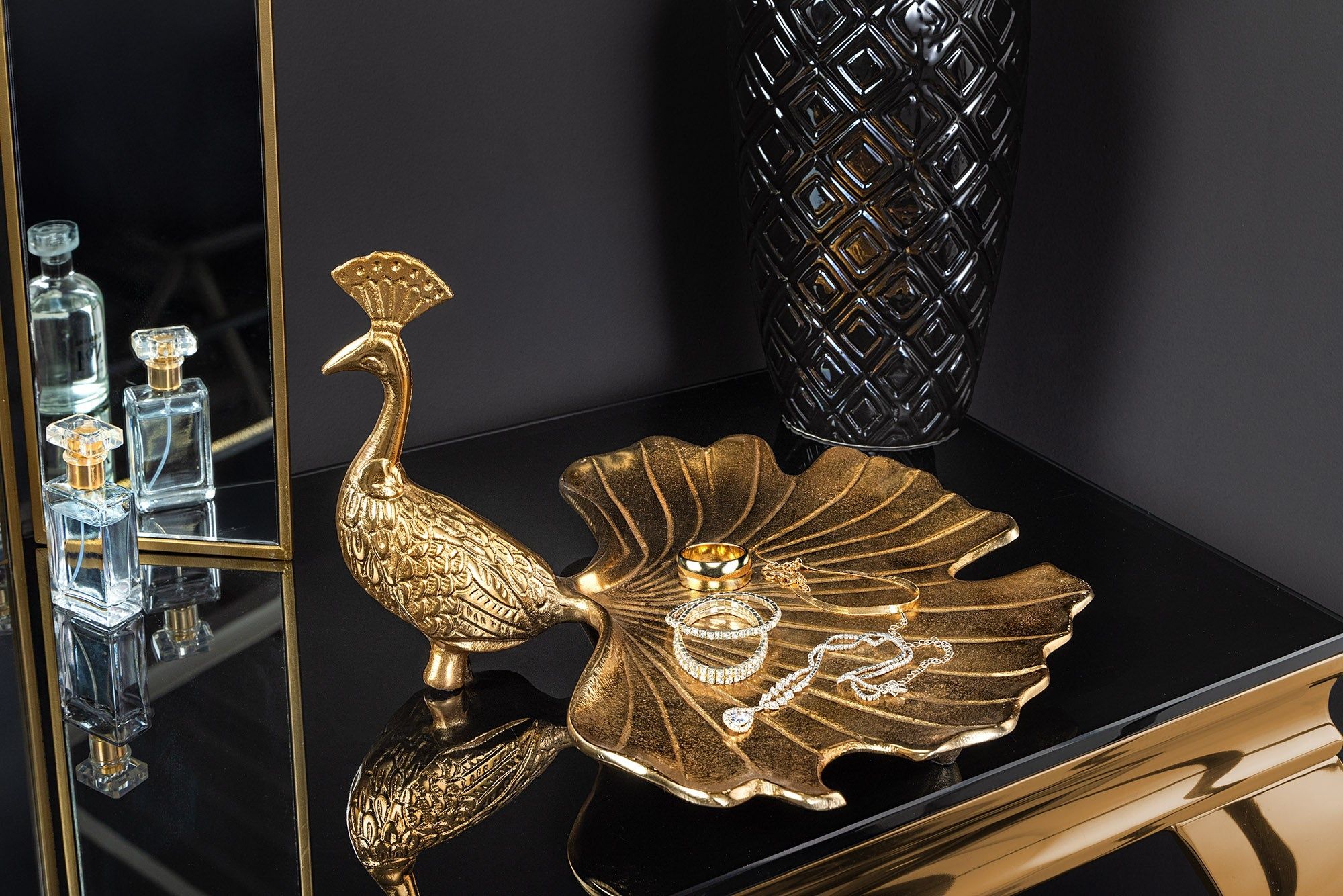Handgemaakte gouden pauwserveerschaal – Wildlife Peacock 40 cm | Invicta Interior