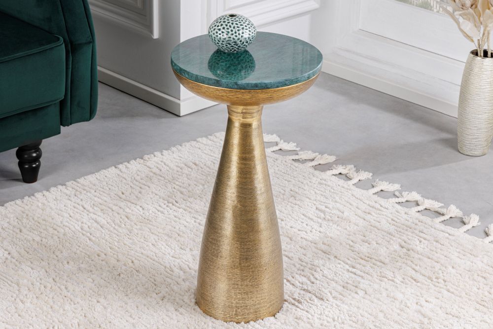 Handgemaakte ronde bijzettafel ELEMENTS – 55 cm goudgroen marmer