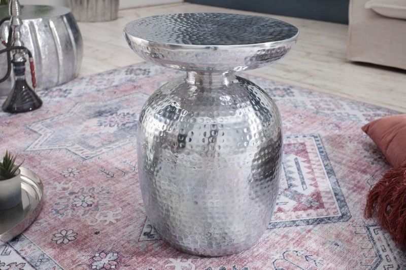 Handgemaakte ronde bijzettafel ORIENT – 40 cm, zilverkleurig gehard metaal