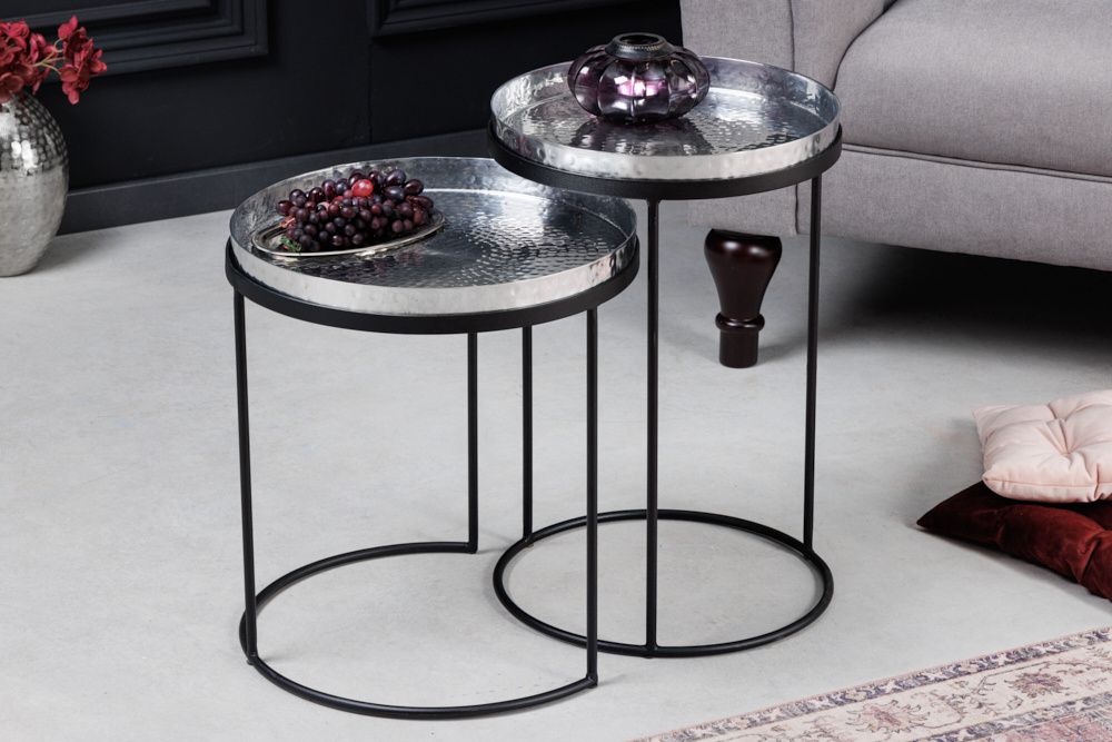 Handgemaakte ronde bijzettafels ELEMENTS – 2‑set, 55 cm, zilver gehamerd