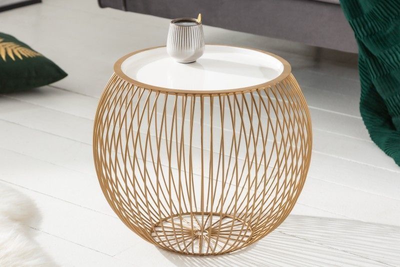 Handgemaakte ronde salontafel met gouden metalen dienblad en slimme opbergruimte – Invicta Interior